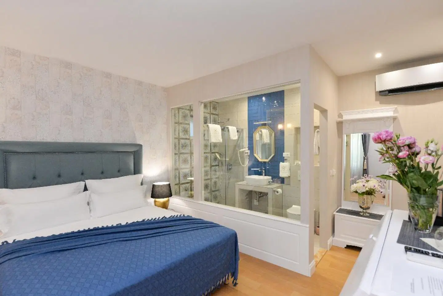 The Duke luxury rooms ROOM_EXAMPLE