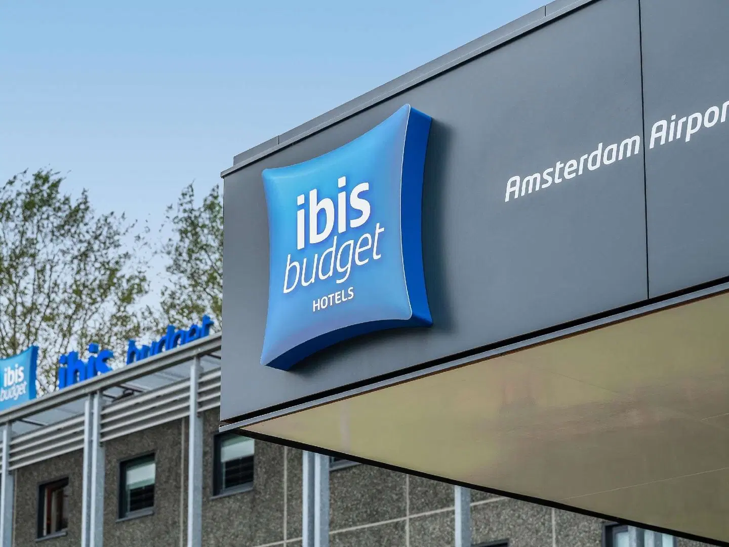 ibis budget Amsterdam Airport EXTERIOR