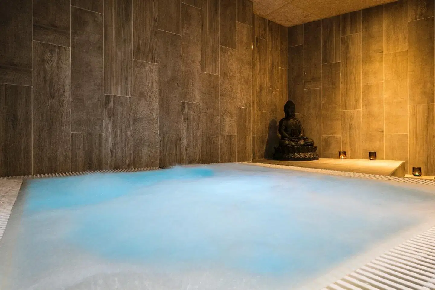 Auto Hogar Hallenbad