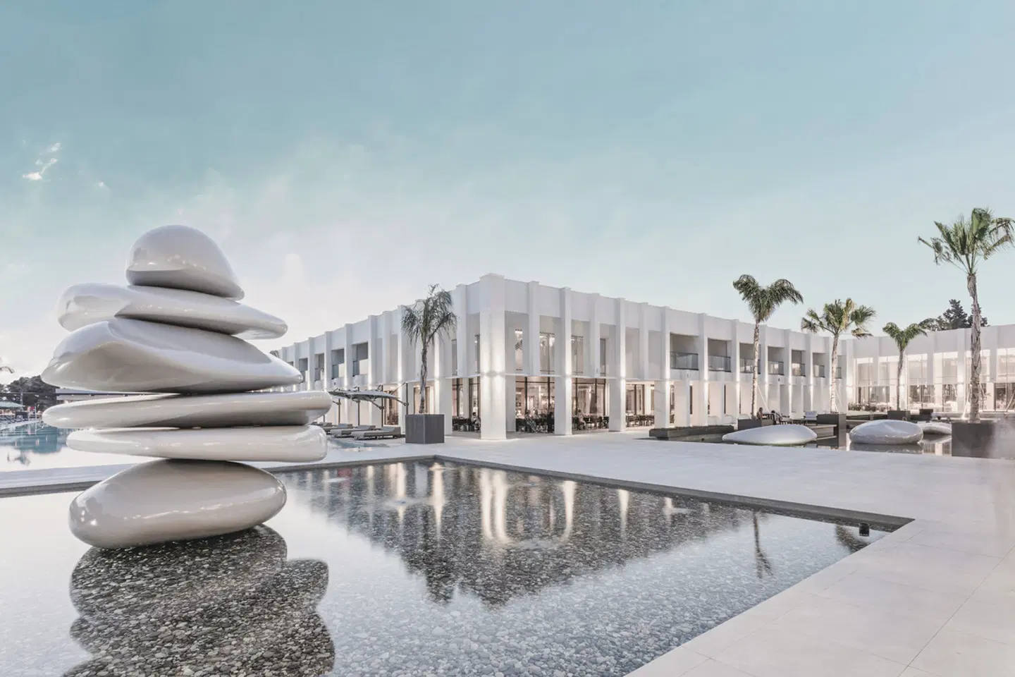 Paloma Finesse OUTDOOR_POOL