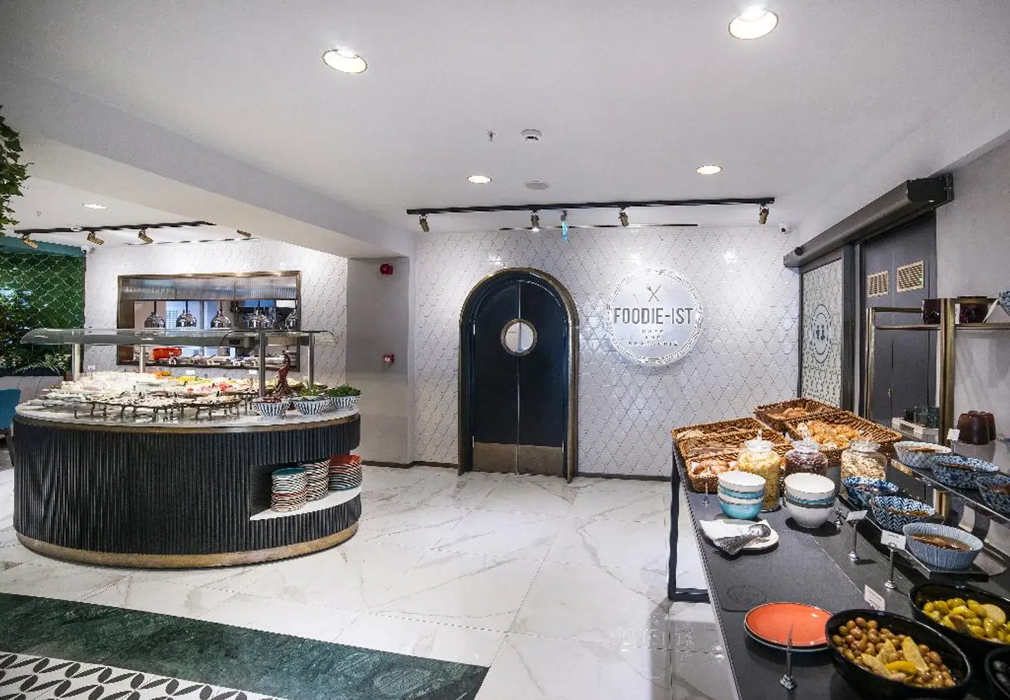 Vogue Hotel Supreme Istanbul Bar