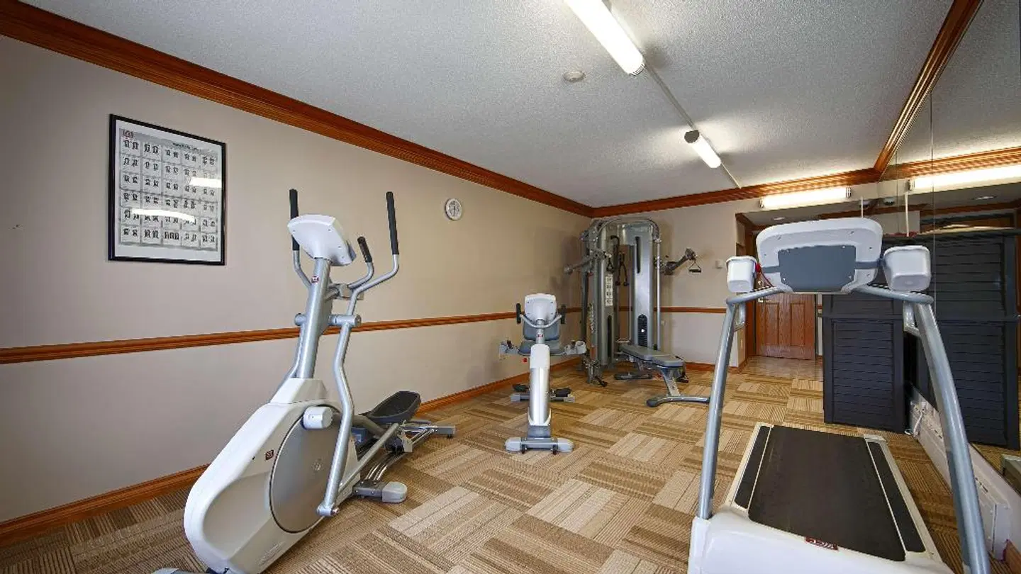 Best Western Fireside Inn SPORTS_AND_LEISURE