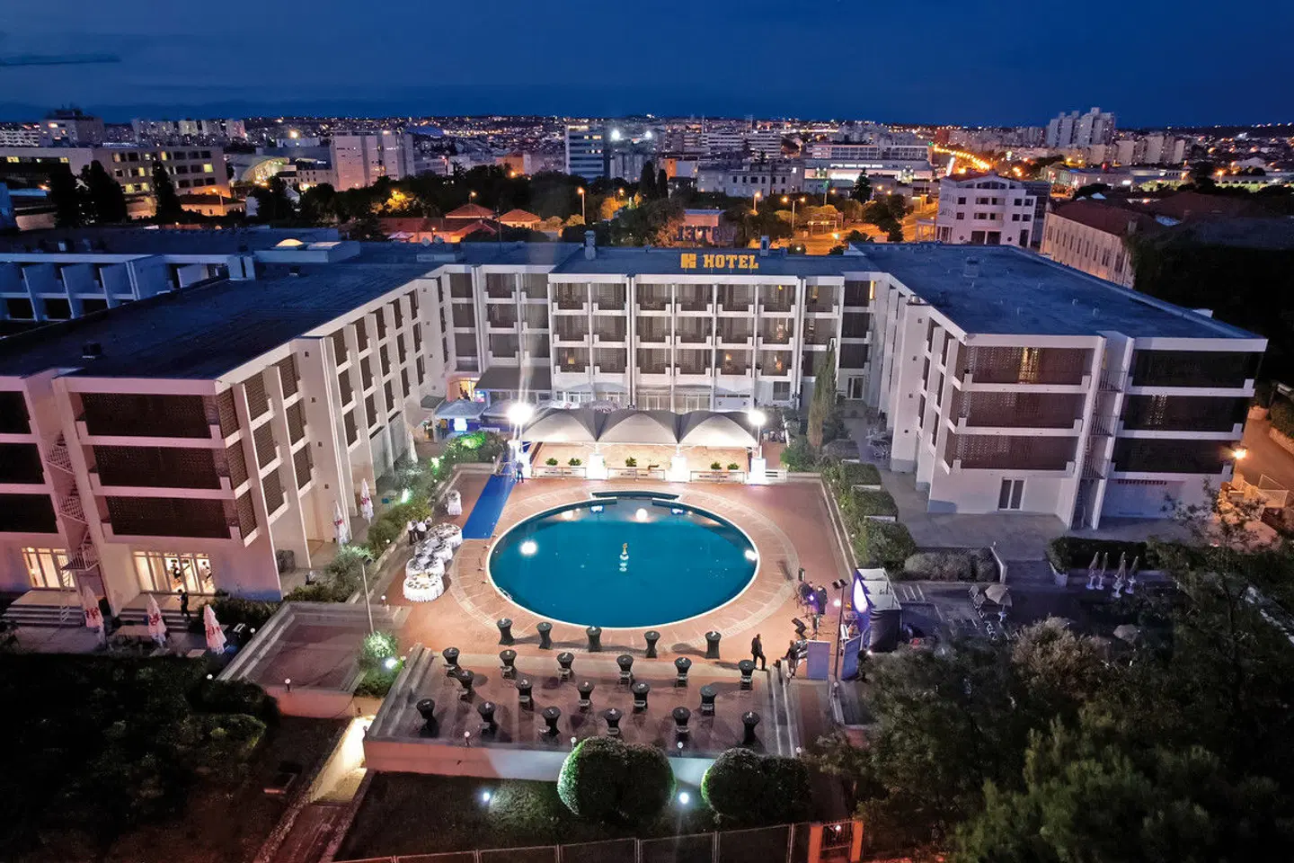 Hotel Kolovare EXTERIOR