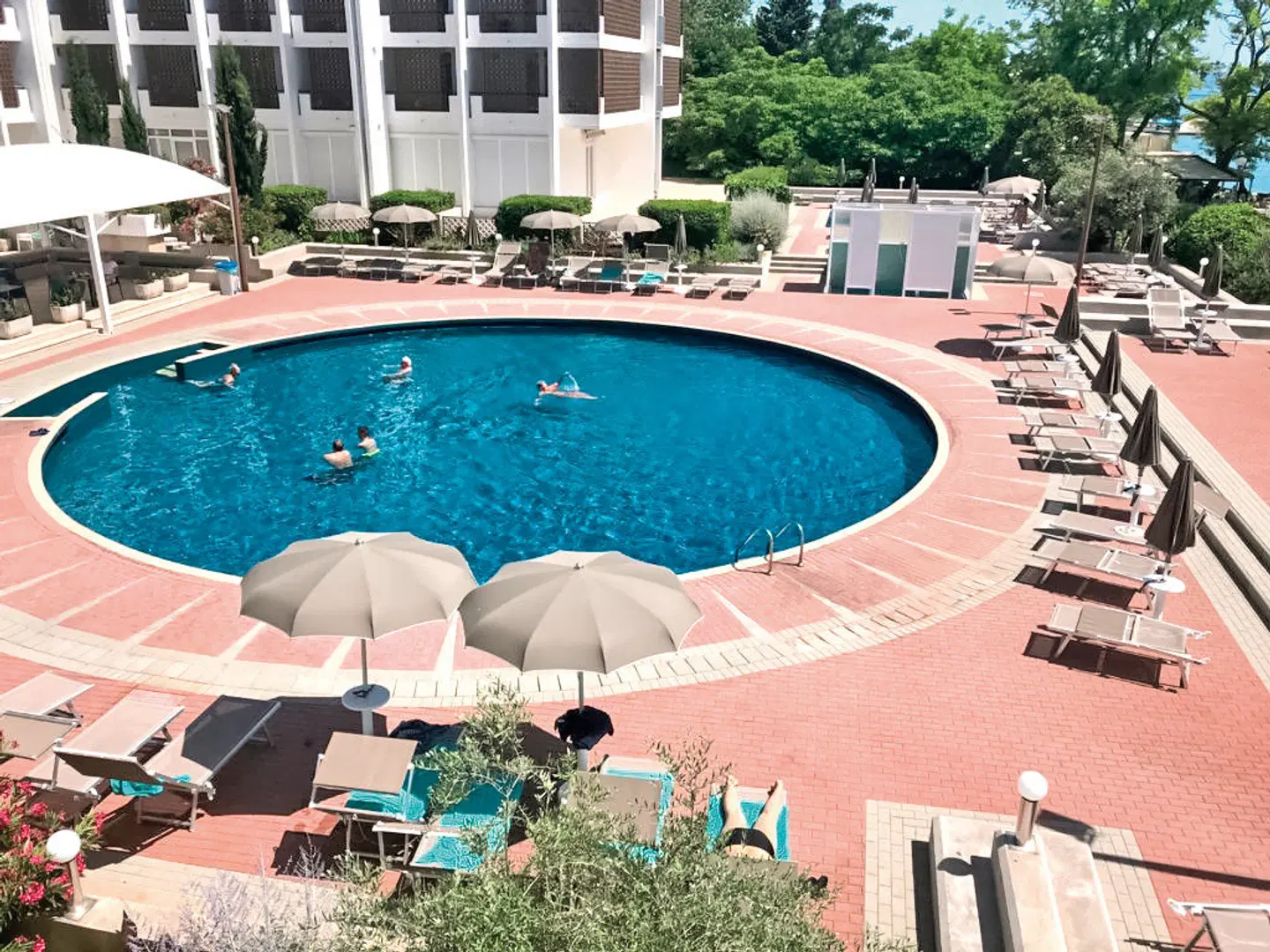 Hotel Kolovare OUTDOOR_POOL