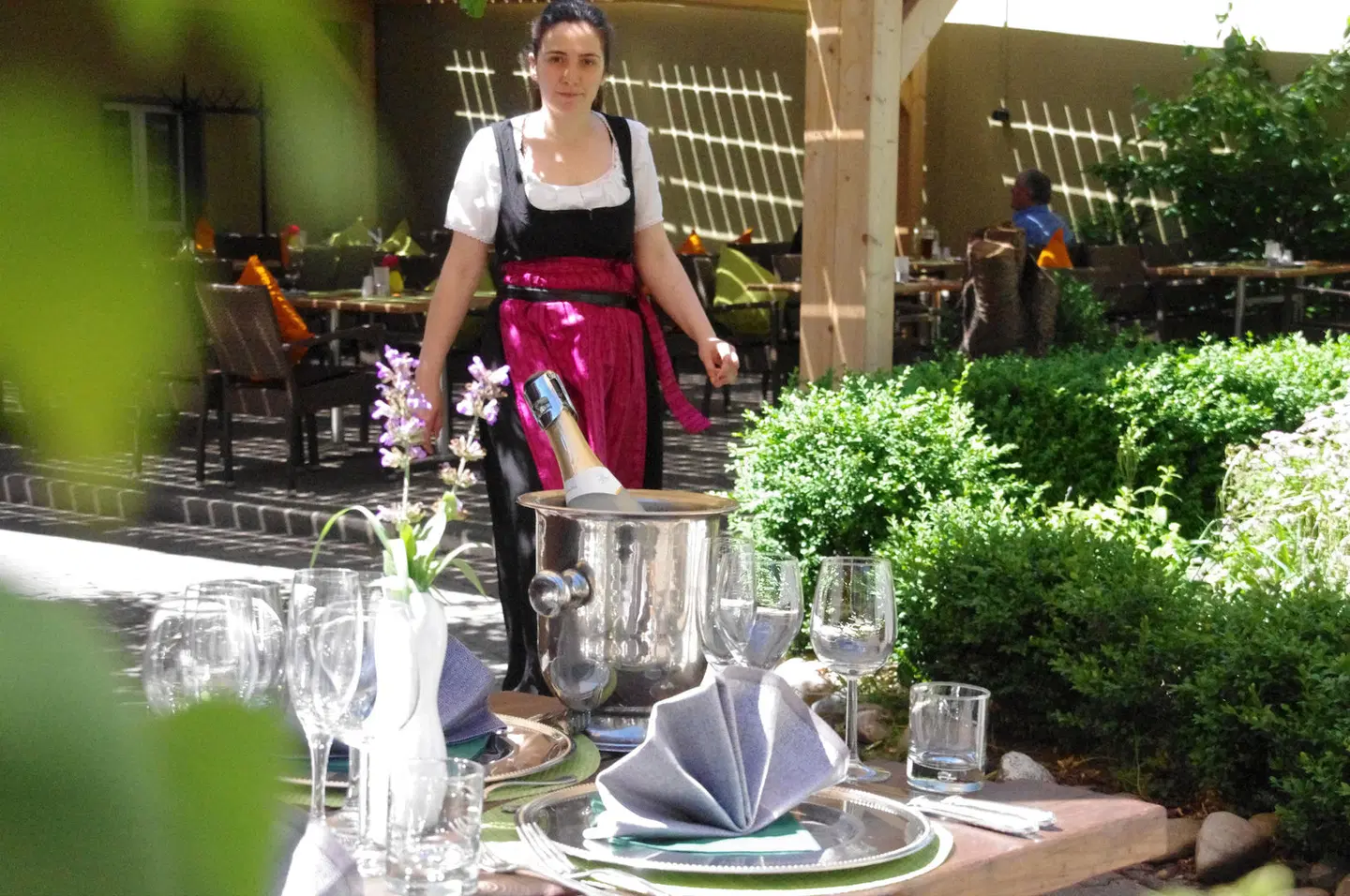 Schwarzer Bock PEOPLE