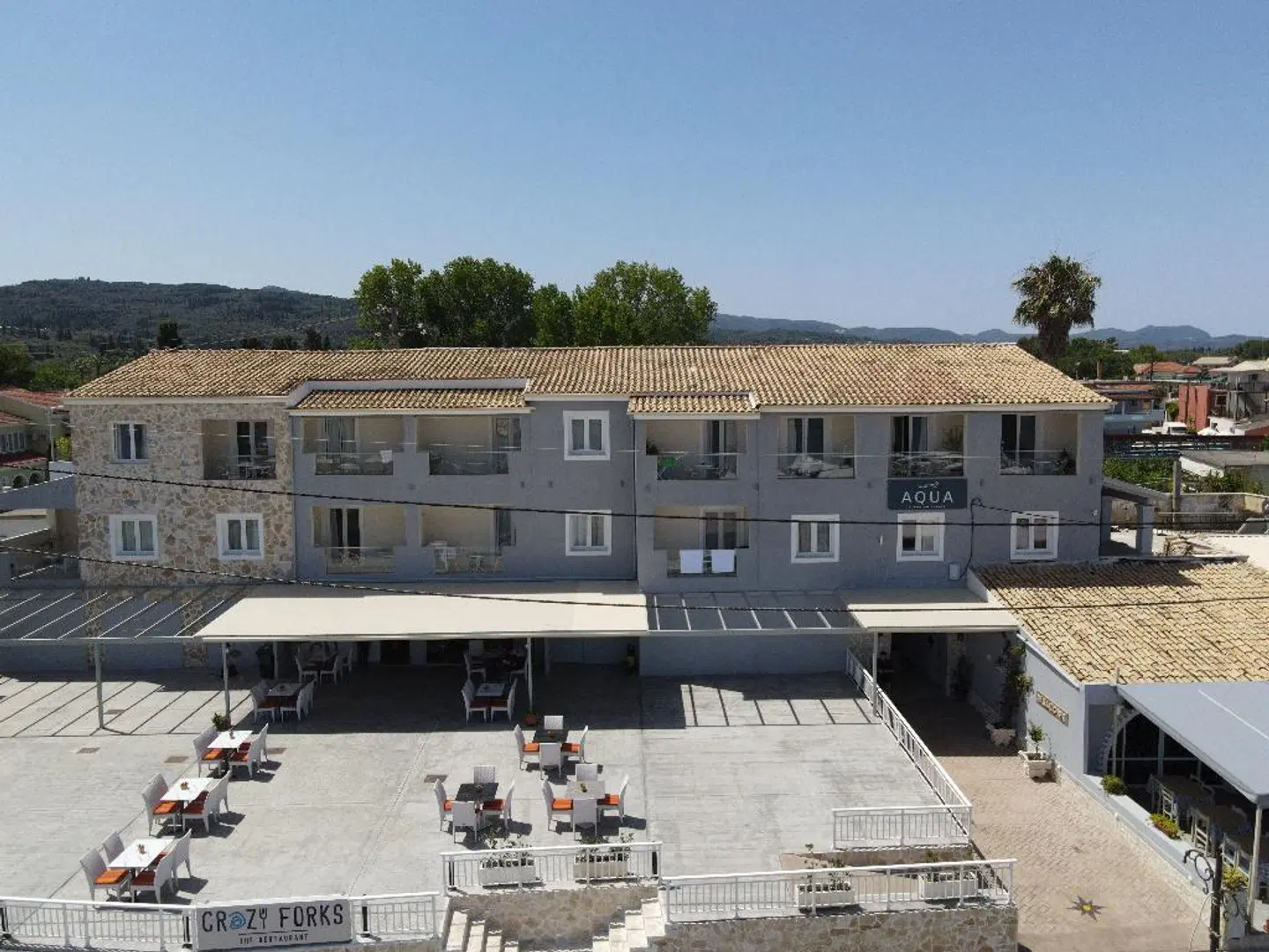 Aqua Luxury Suites Roda EXTERIOR