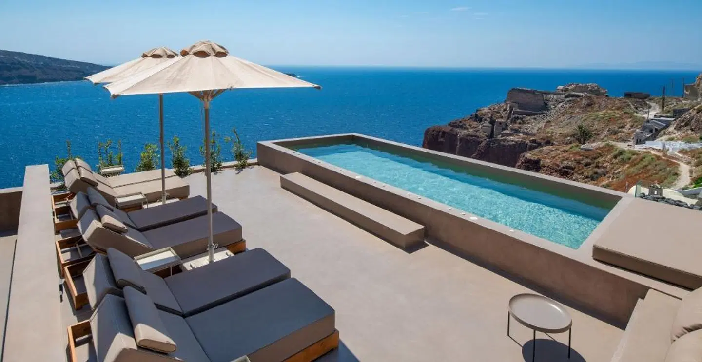 Old Castle Oia OUTDOOR_POOL