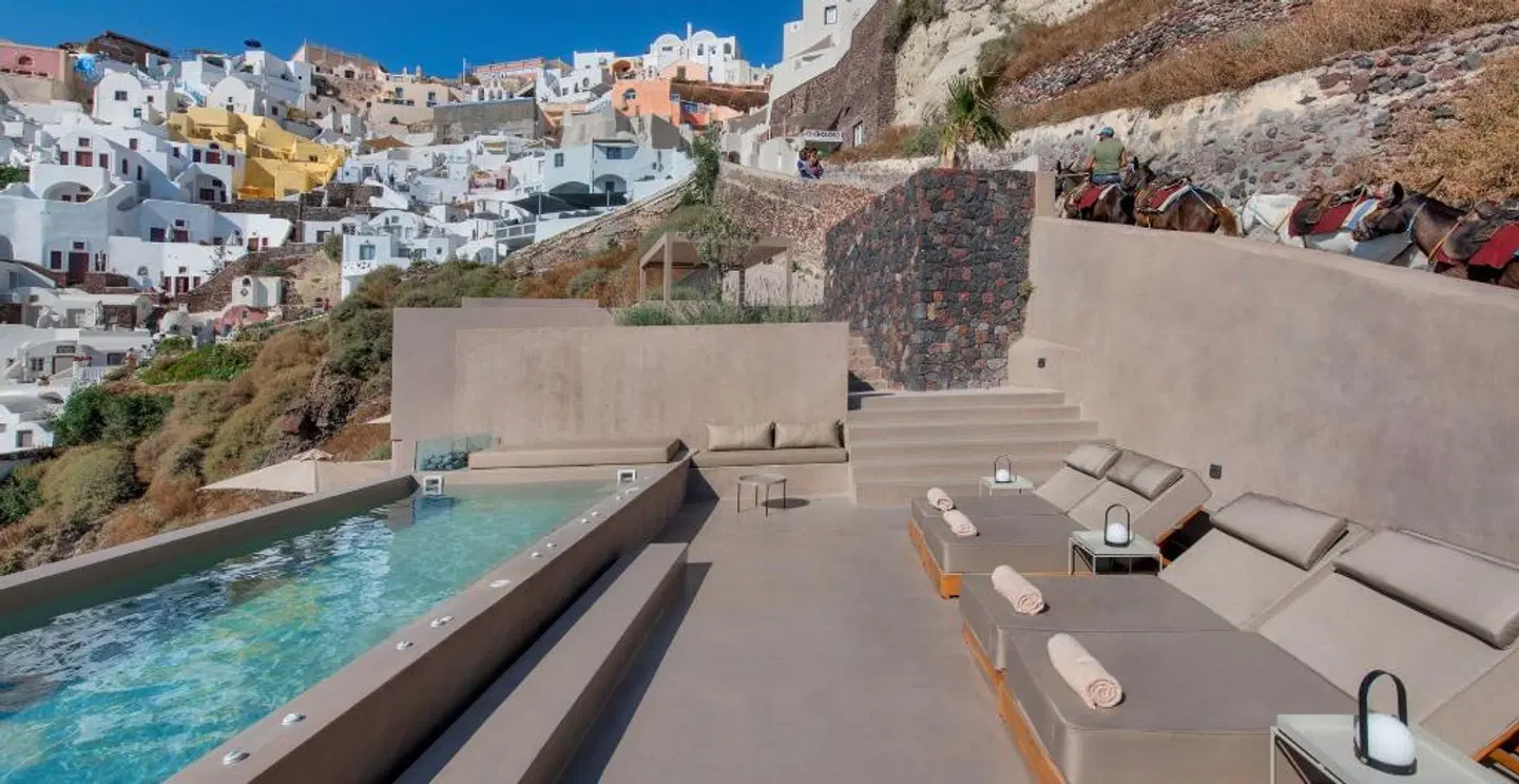 Old Castle Oia OUTDOOR_POOL