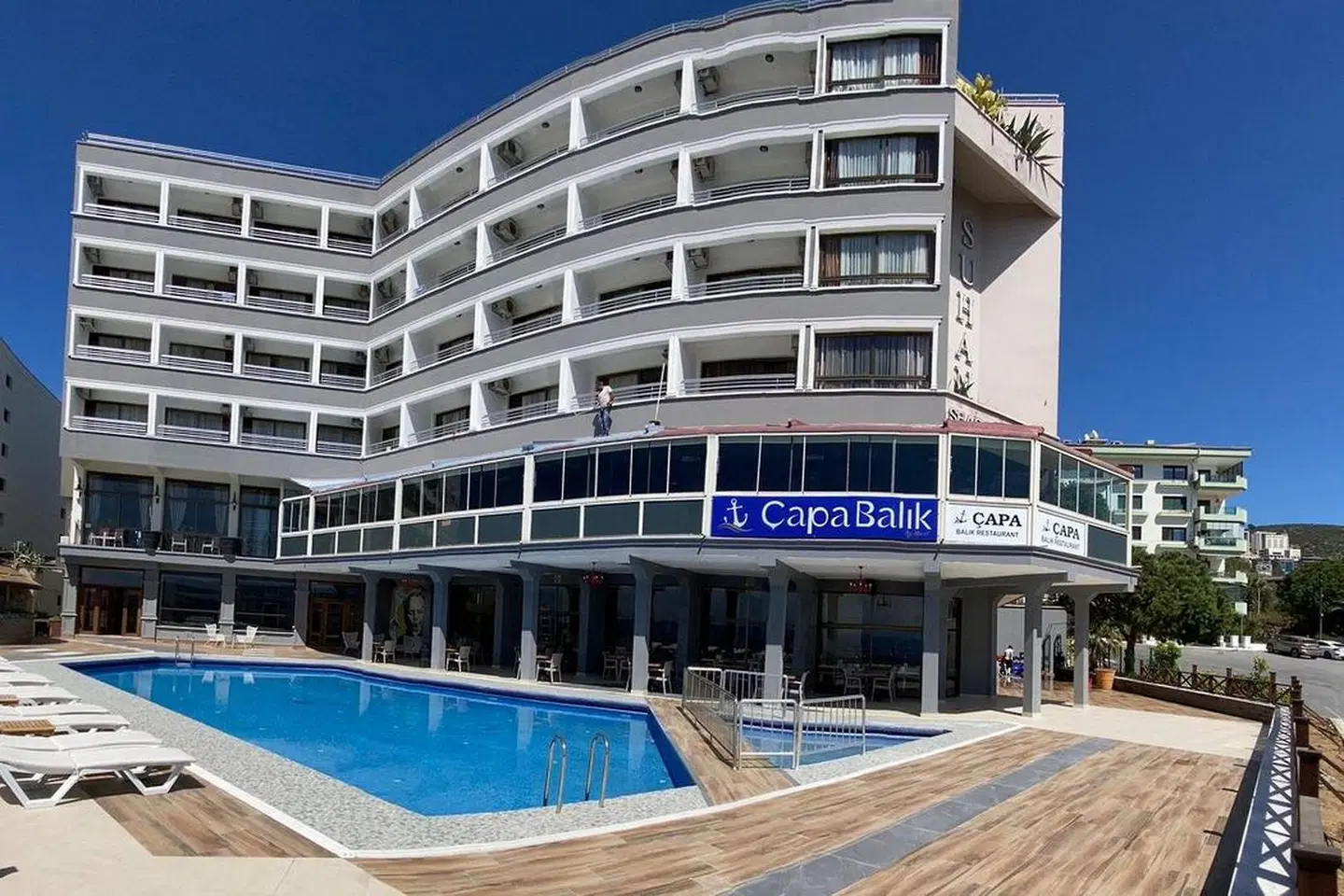 Suhan Seaport Hotel OUTDOOR_POOL