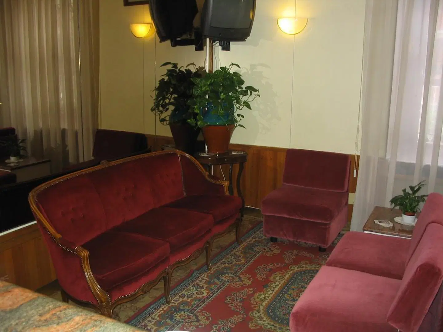 Mayorca ROOM_EXAMPLE