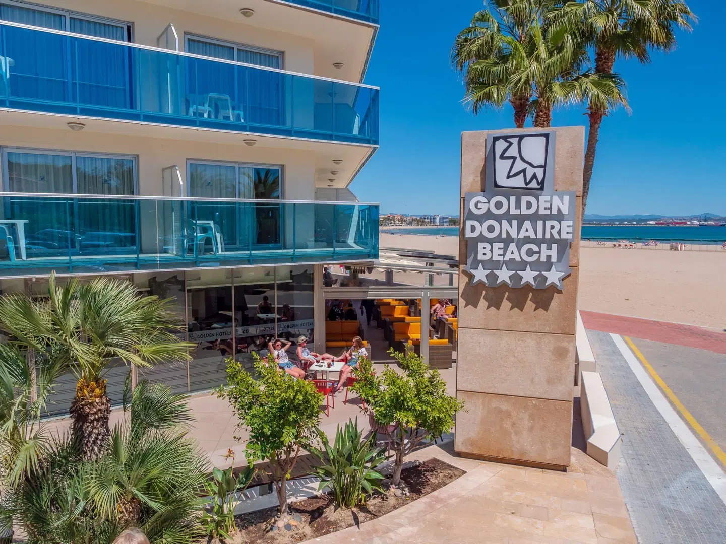 Golden Donaire Beach Terrasse