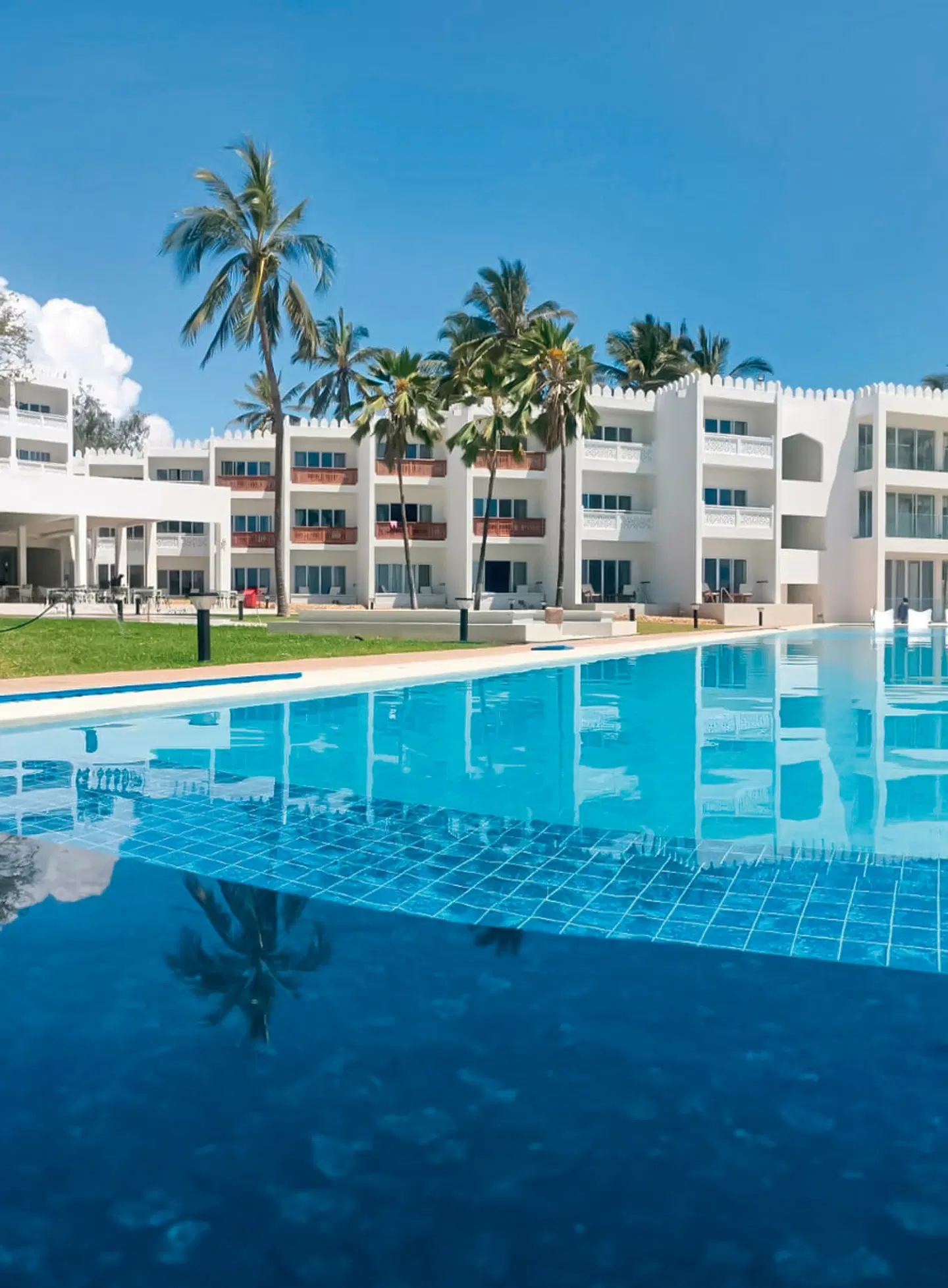 Bamburi Beach OUTDOOR_POOL