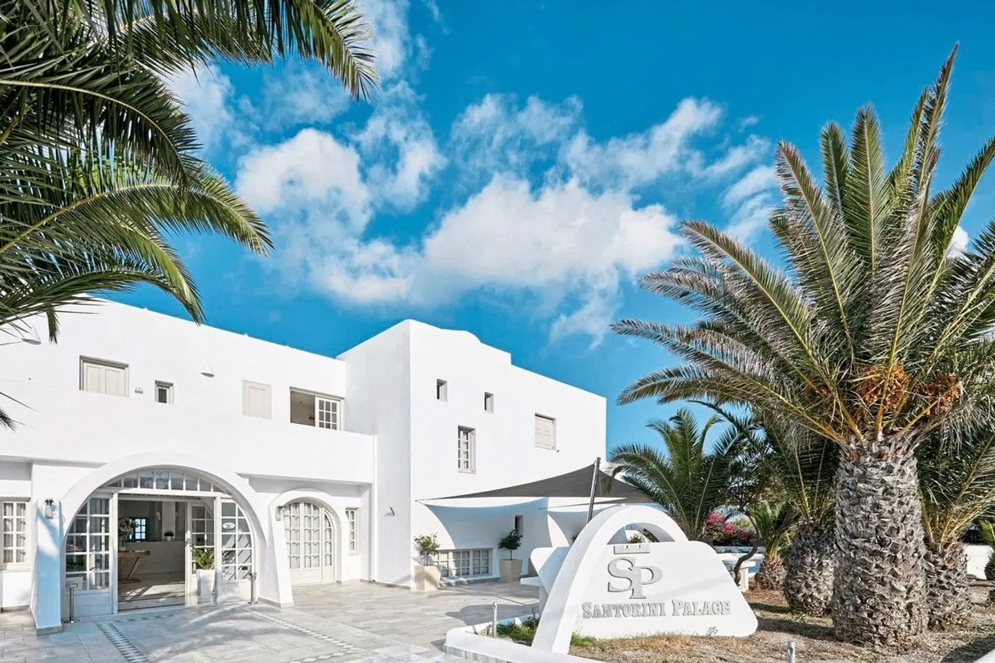 Santorini Palace EXTERIOR