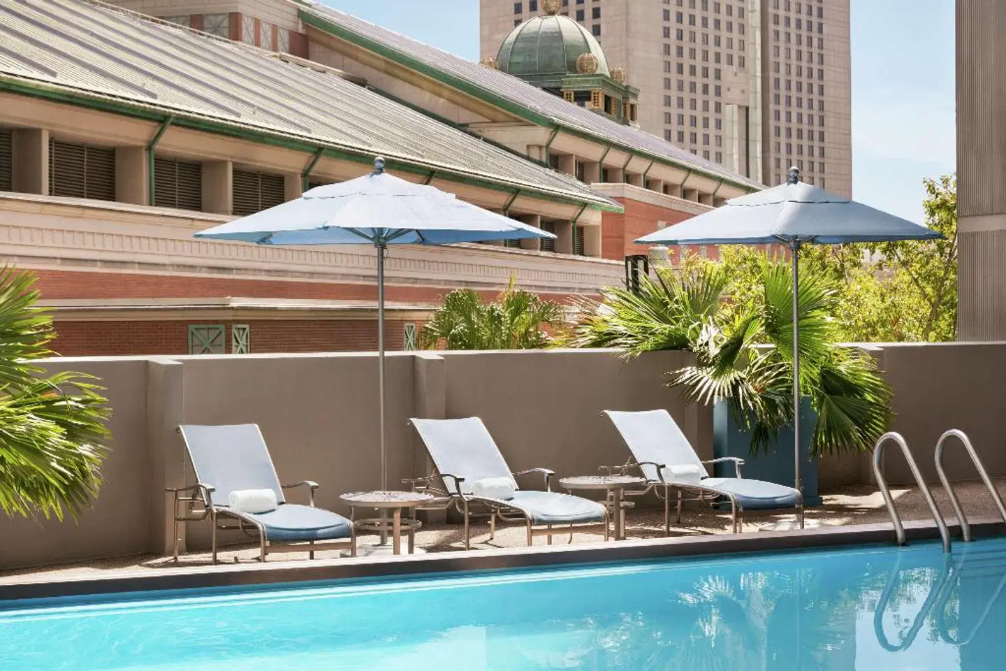 DoubleTree by Hilton New Orleans OUTDOOR_POOL