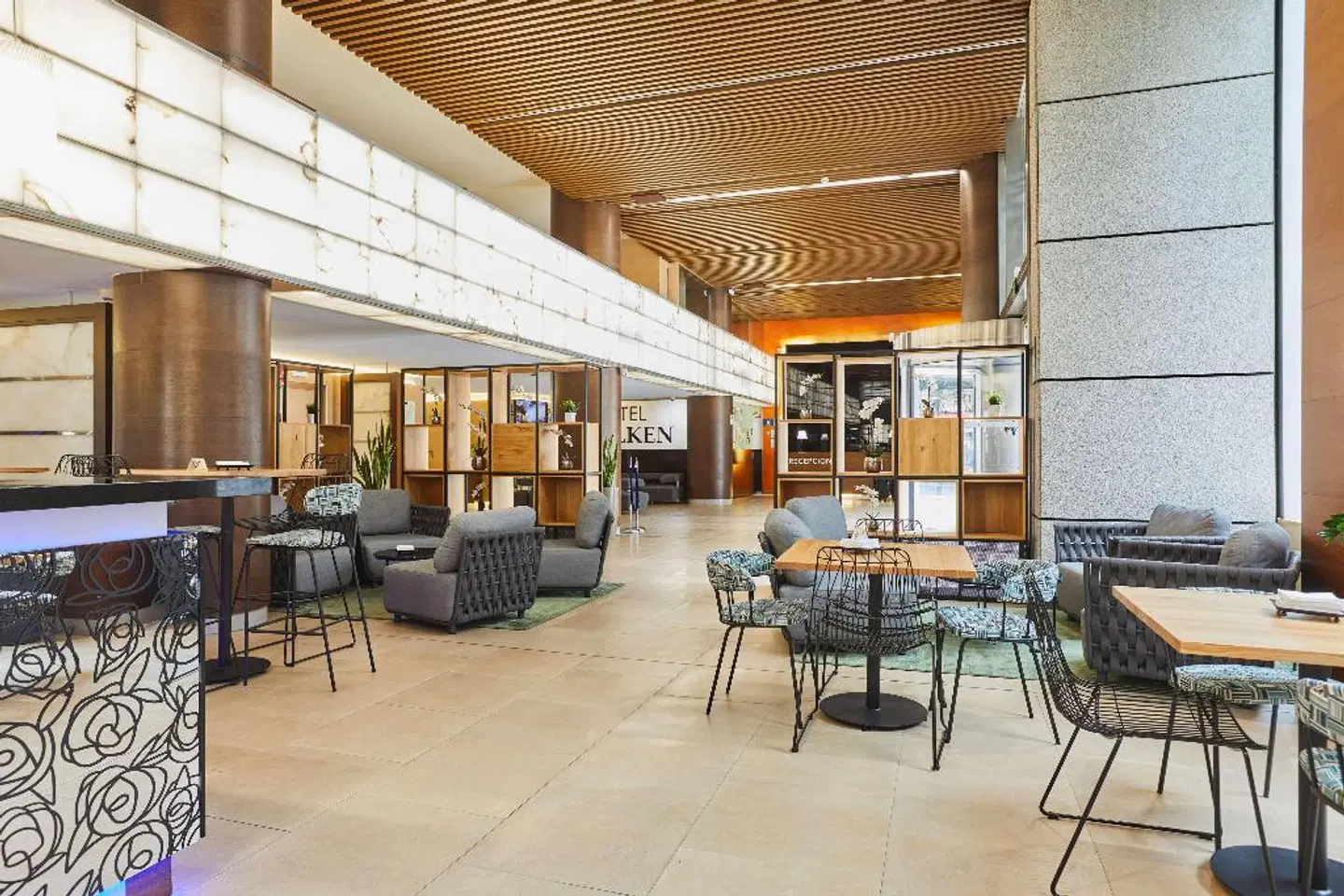 Silken Puerta Valencia Bar