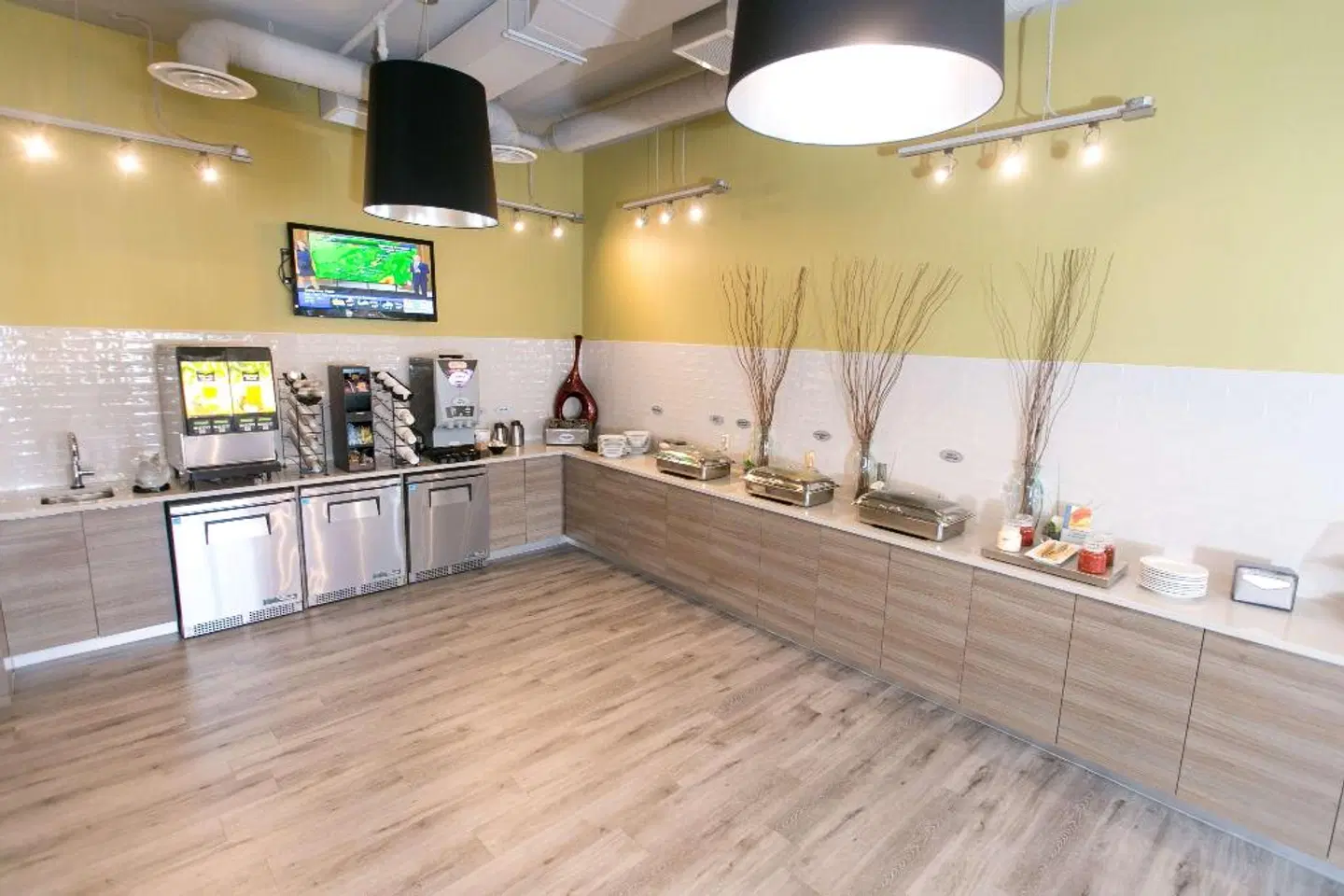 Best Western Plus Dartmouth Hotel & Suites Restaurant