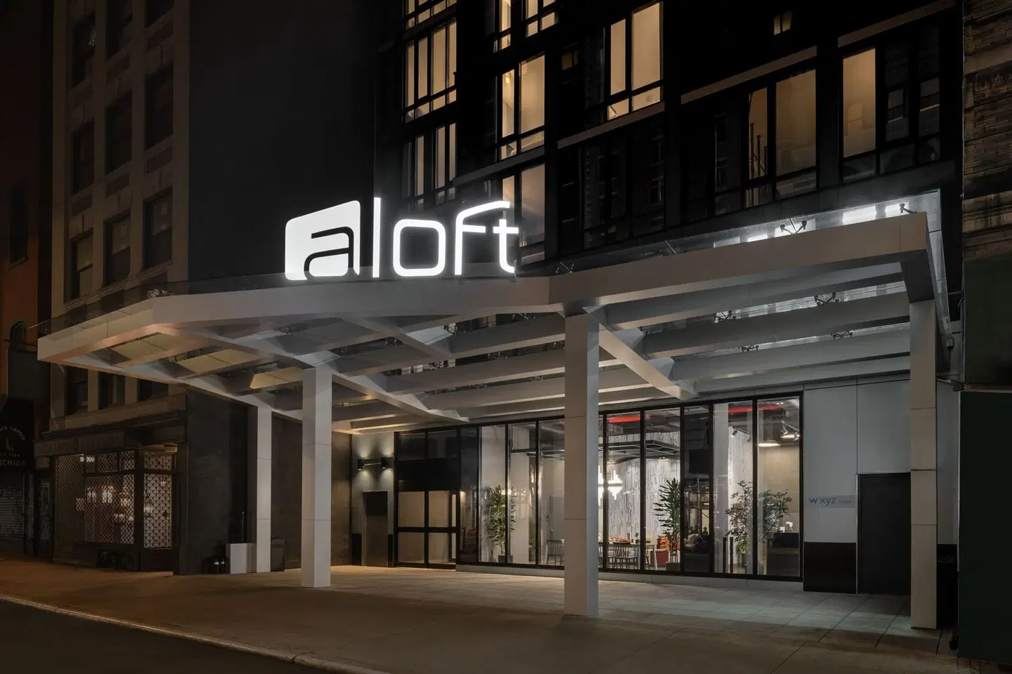 Aloft New York Chelsea EXTERIOR