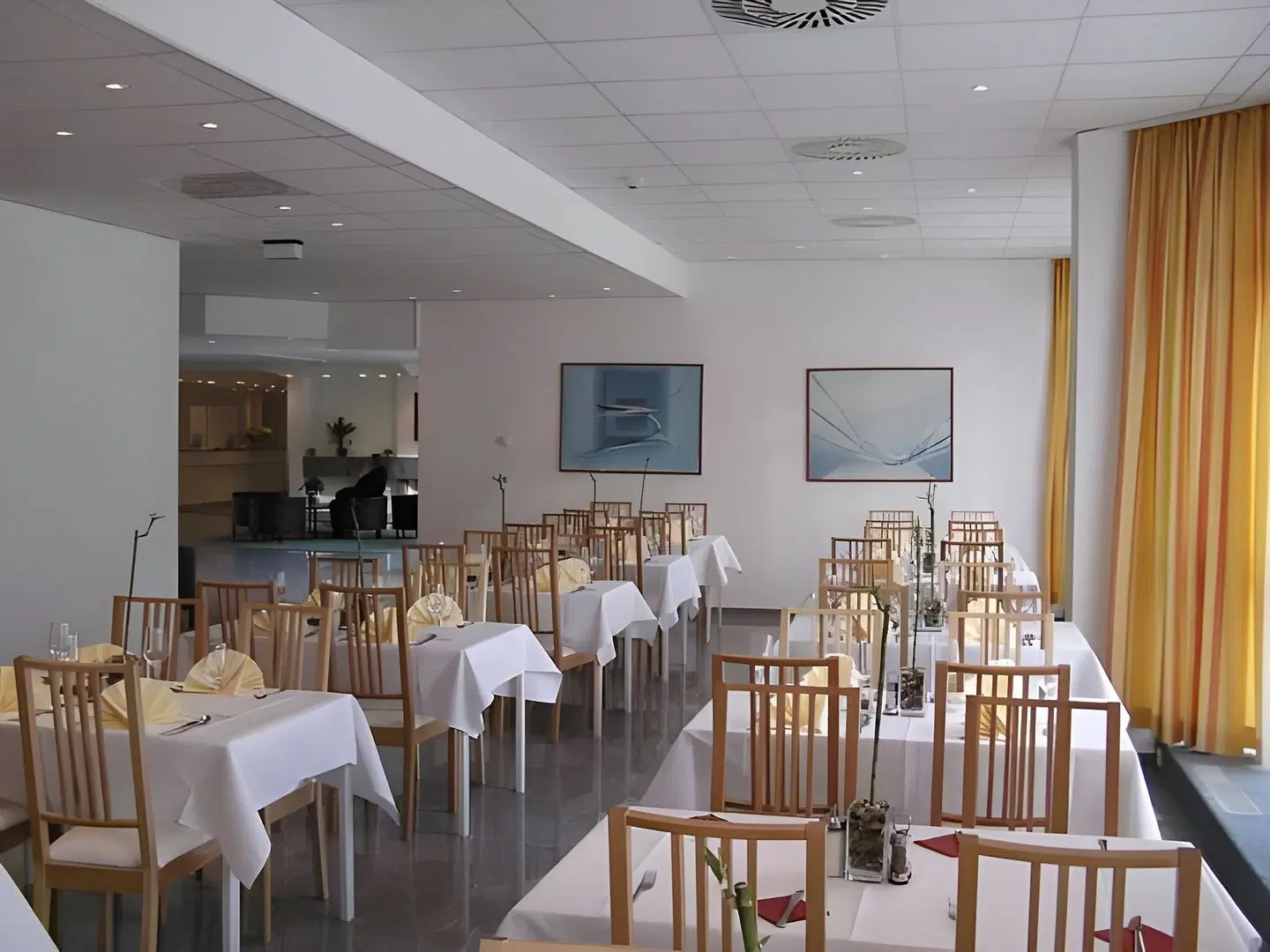 Lenas West Hotel Restaurant
