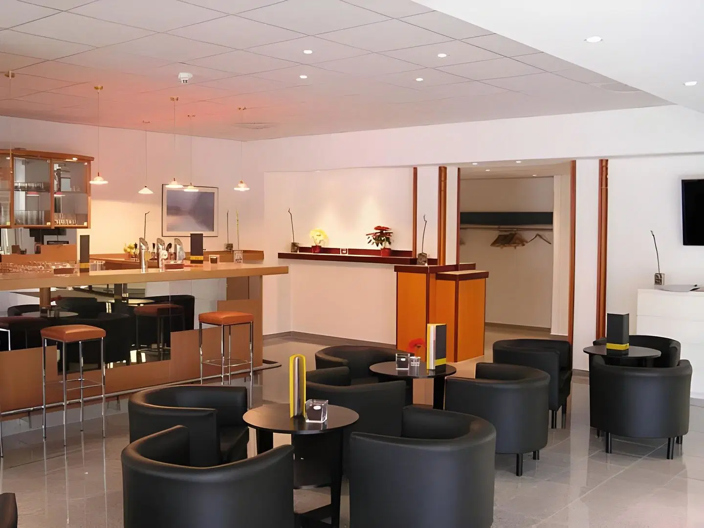 Lenas West Hotel Bar