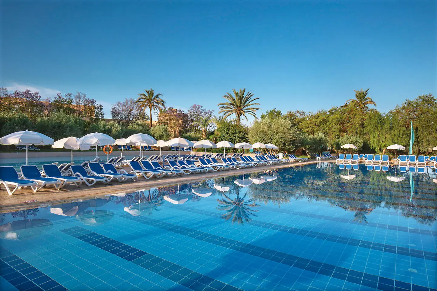 Valeria Madina Club Resort OUTDOOR_POOL