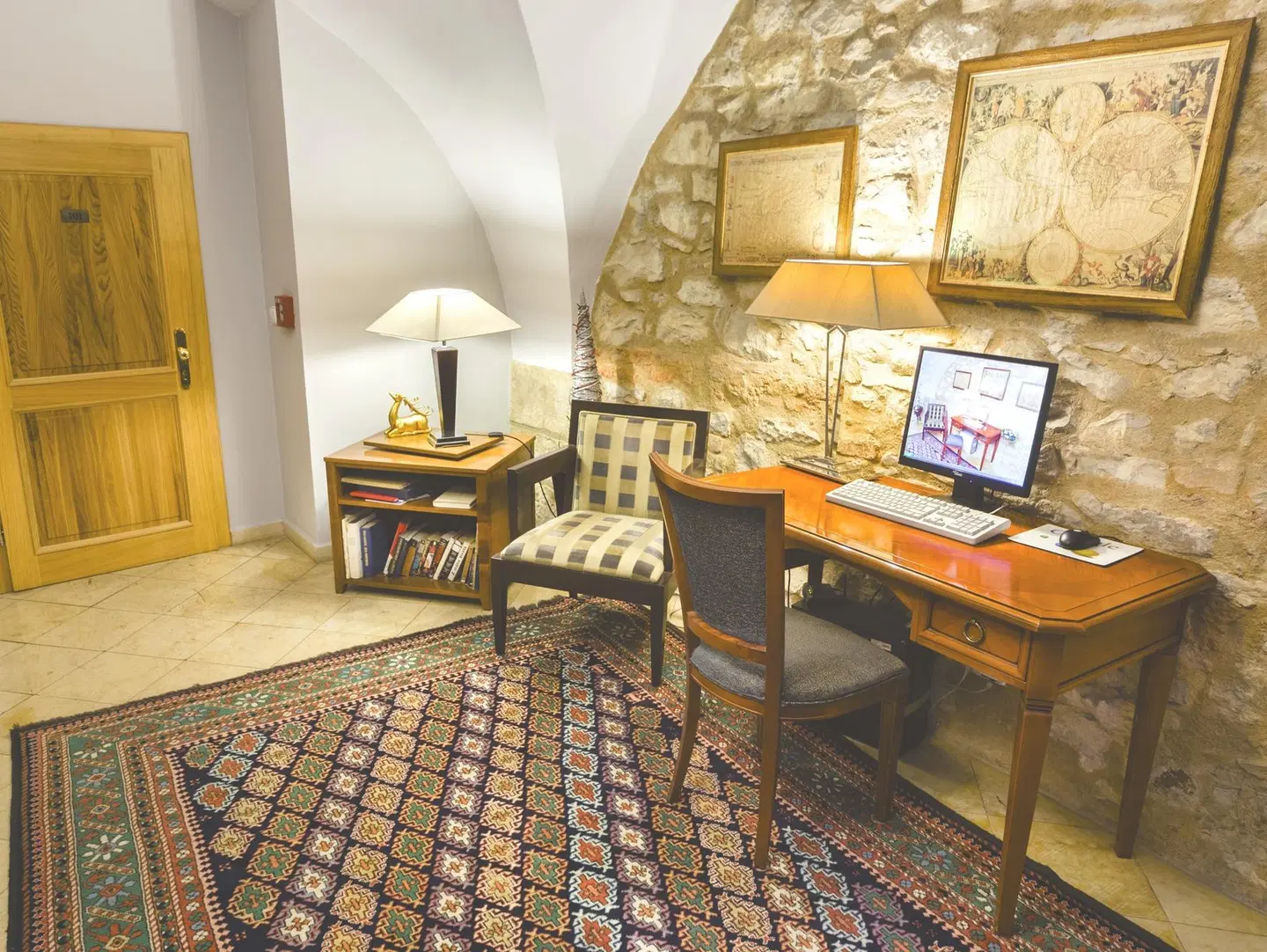 The Golden Wheel LOUNGE_LOBBY