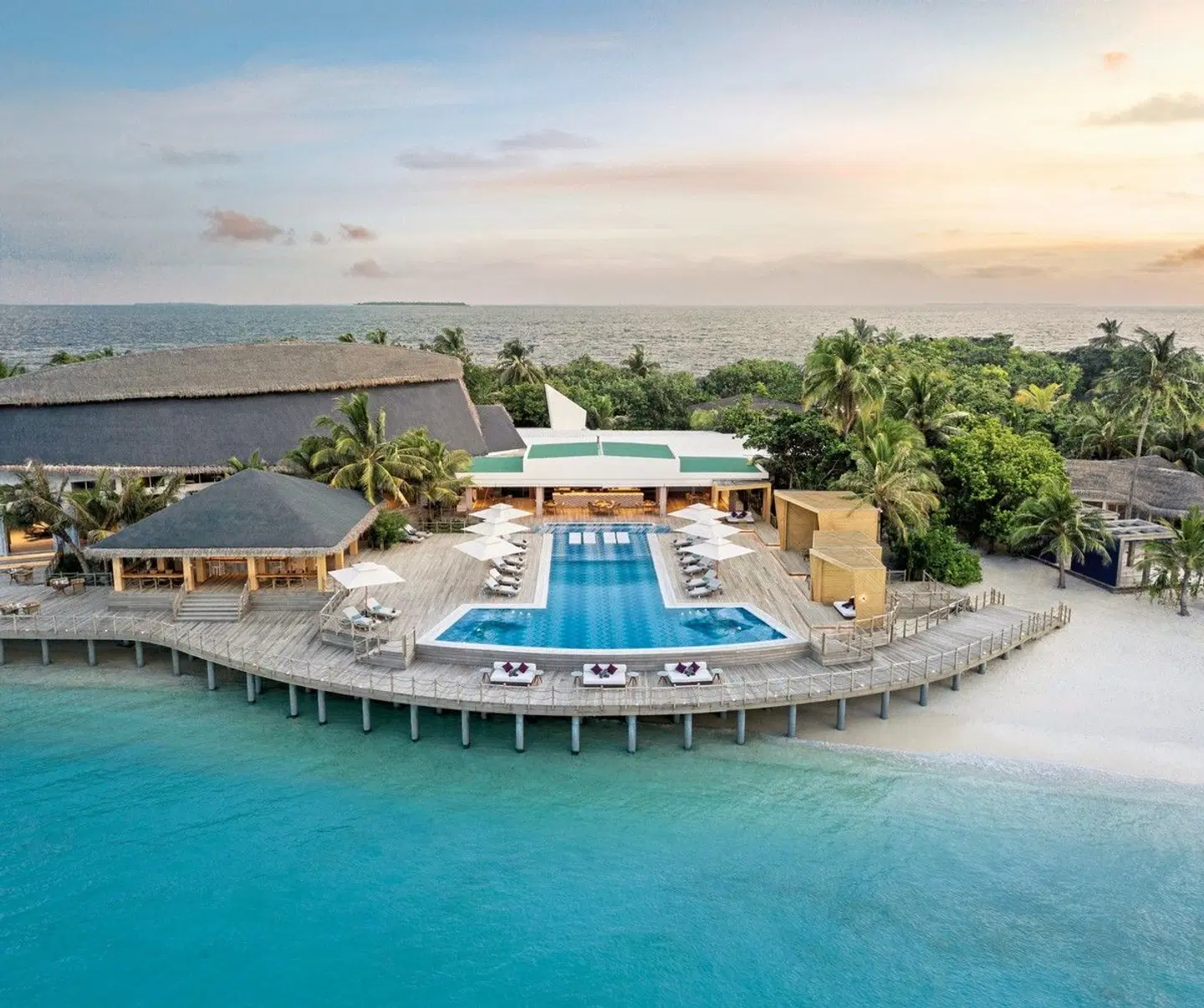 JW Marriott Maldives Resort & Spa EXTERIOR