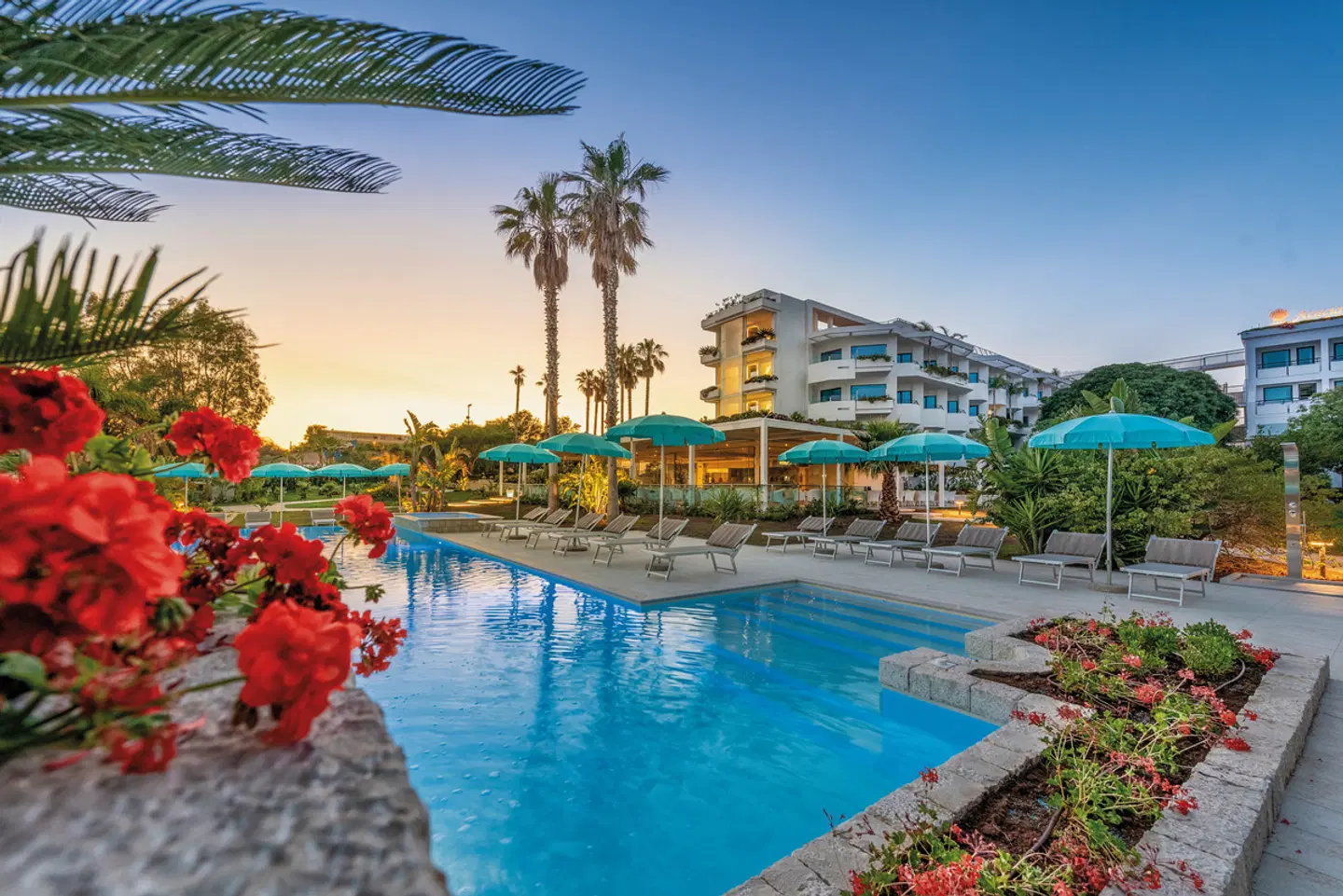 Acacia Palace OUTDOOR_POOL