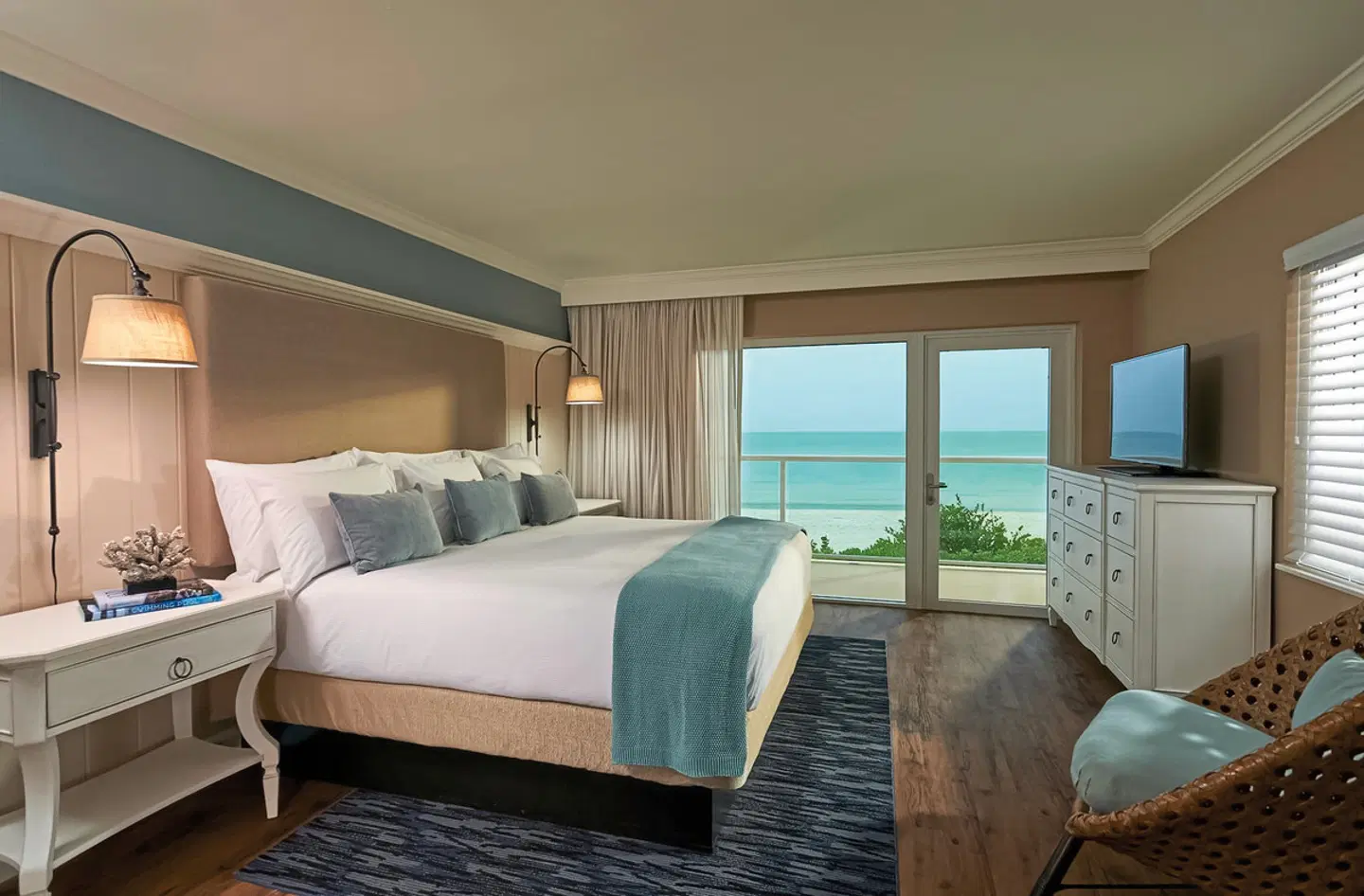 Edgewater Beach Hotel ROOM_EXAMPLE