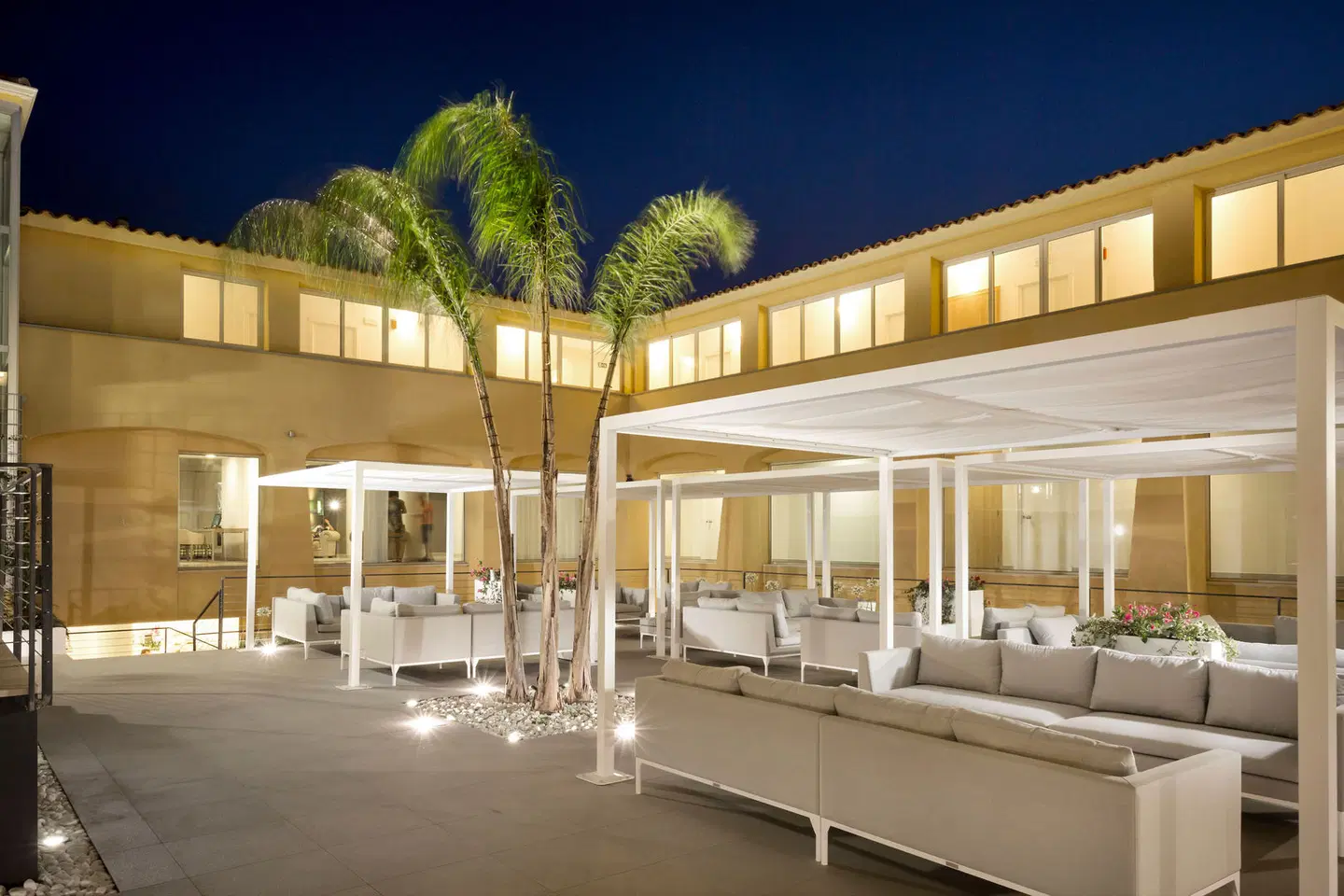 San Teodoro EXTERIOR