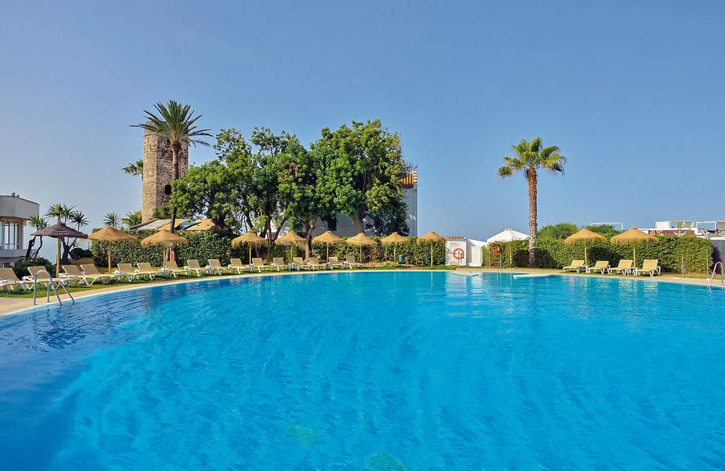 Sol Marbella Estepona · Atalaya Park OUTDOOR_POOL