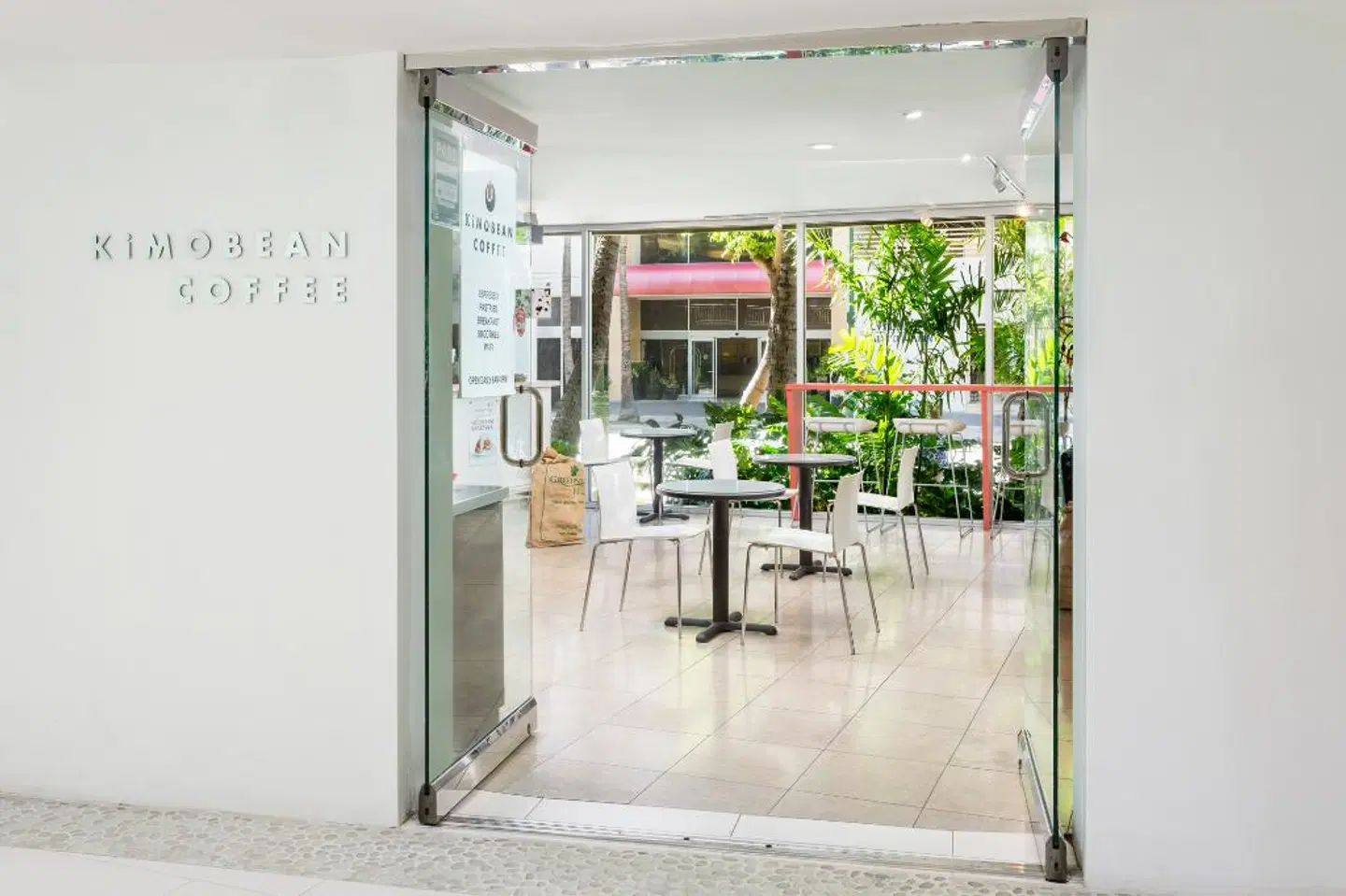 Courtyard by Marriott Waikiki Beach Restaurant