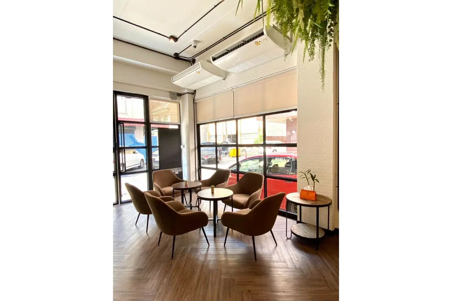 Siam Subway Hostel and Café MODEL_IMPRESSION