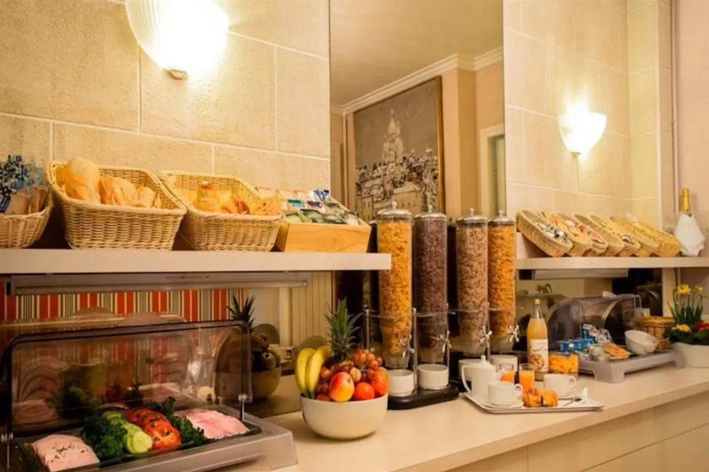 Eden Montmartre Restaurant