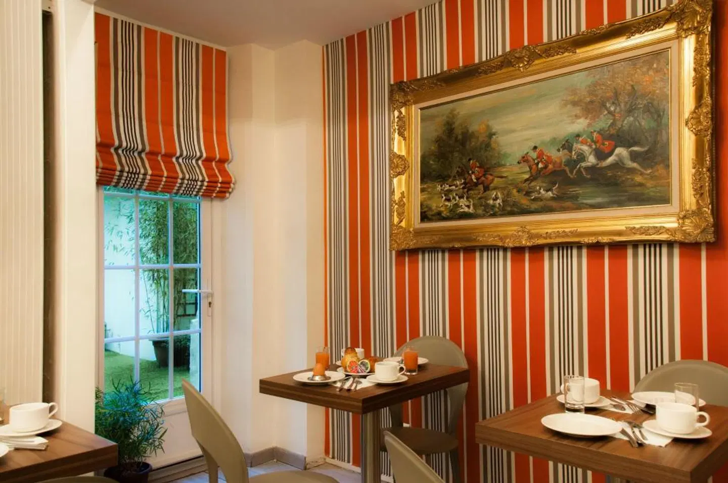 Eden Montmartre ROOM_EXAMPLE