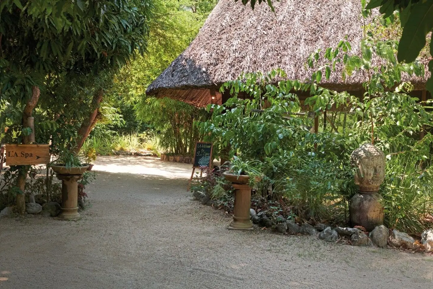 L'Alya Ninh Van Bay Garten