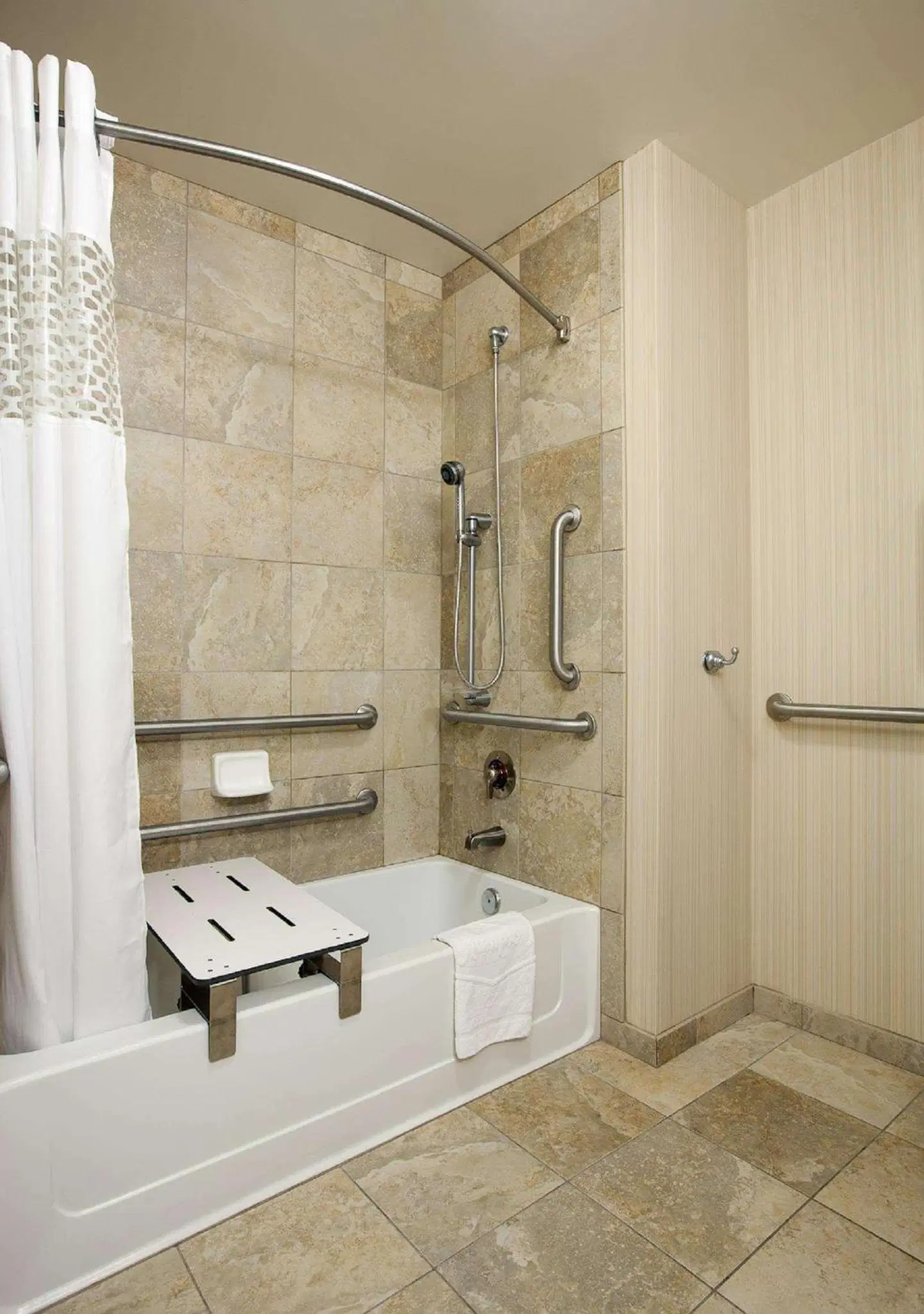 Hampton Inn & Suites Phoenix North/Happy Valley Badezimmer