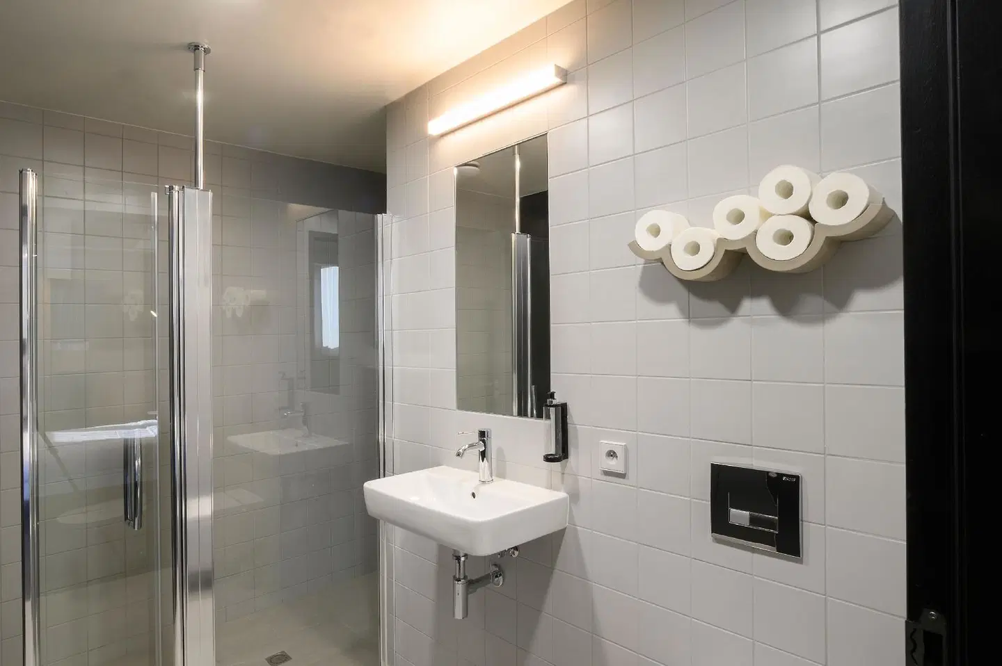 The People Paris Marais Badezimmer