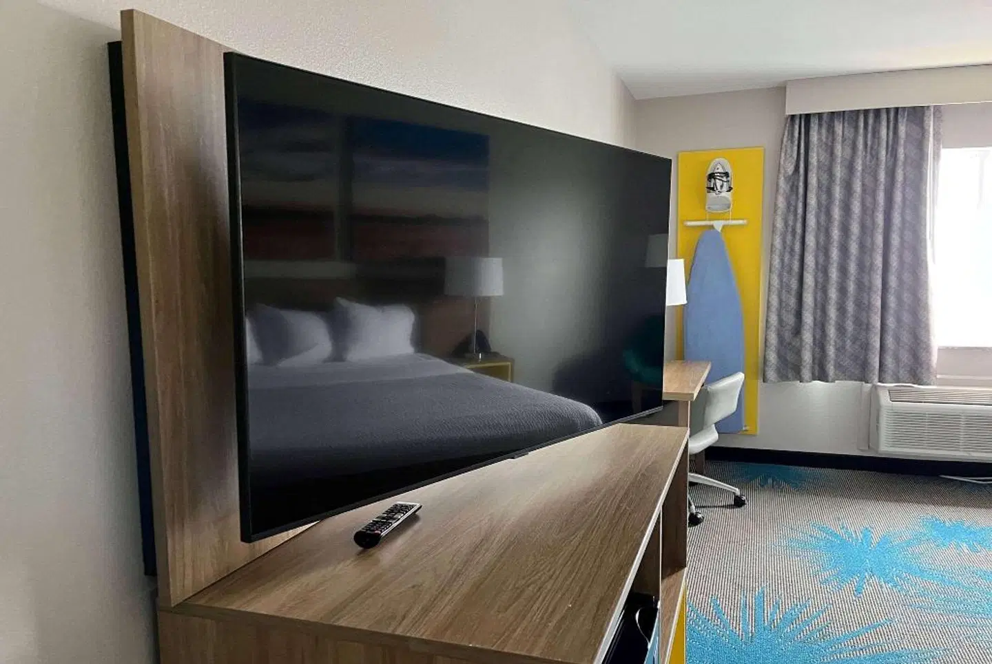 Days Inn & Suites by Wyndham of Morris ROOM_EXAMPLE