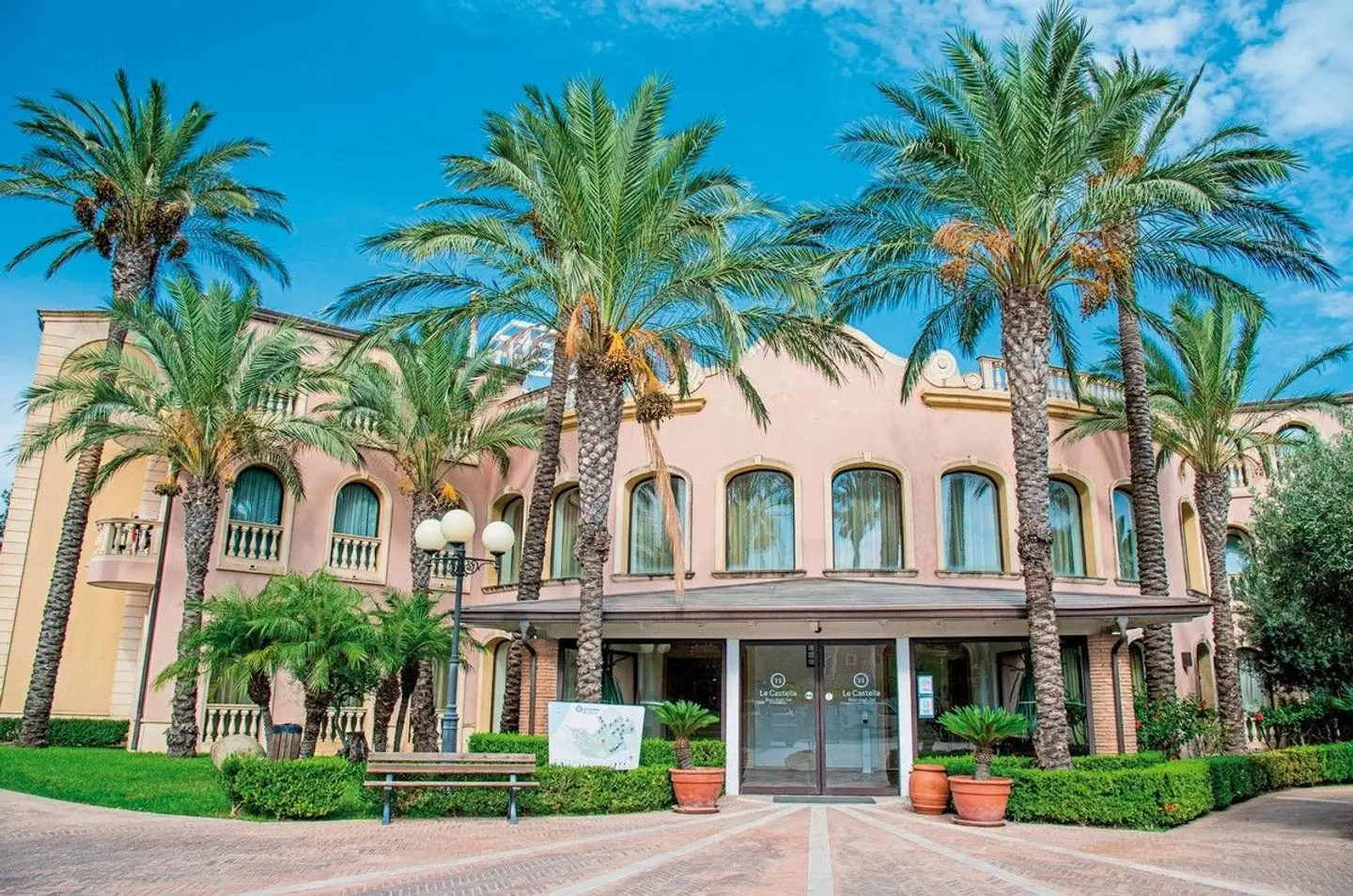 TH Le Castella EXTERIOR