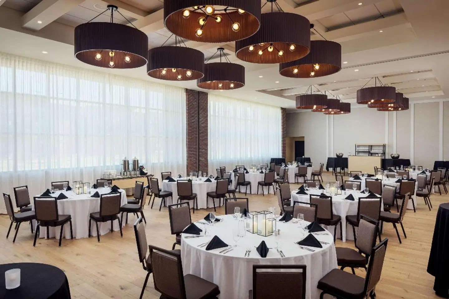 Canopy By Hilton Sioux Falls Downtown Restaurant