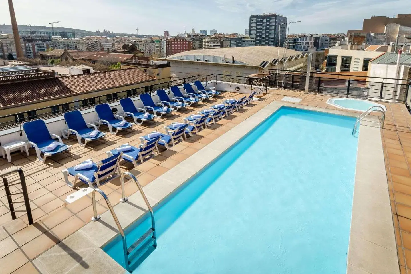 Sunotel Junior OUTDOOR_POOL