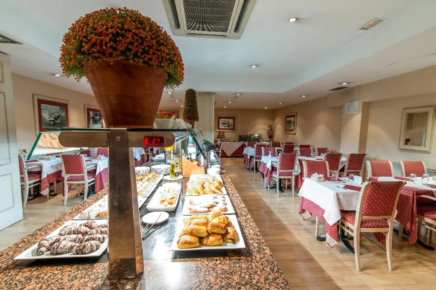 Sunotel Junior Restaurant