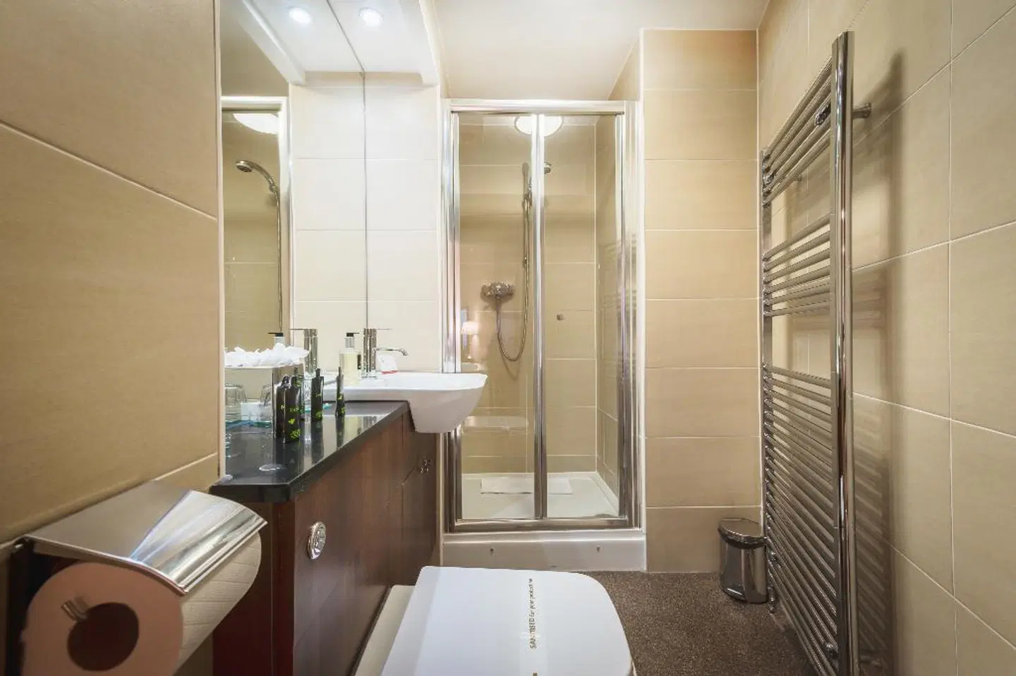 The Knight Residence by Mansley Serviced Apartments Badezimmer