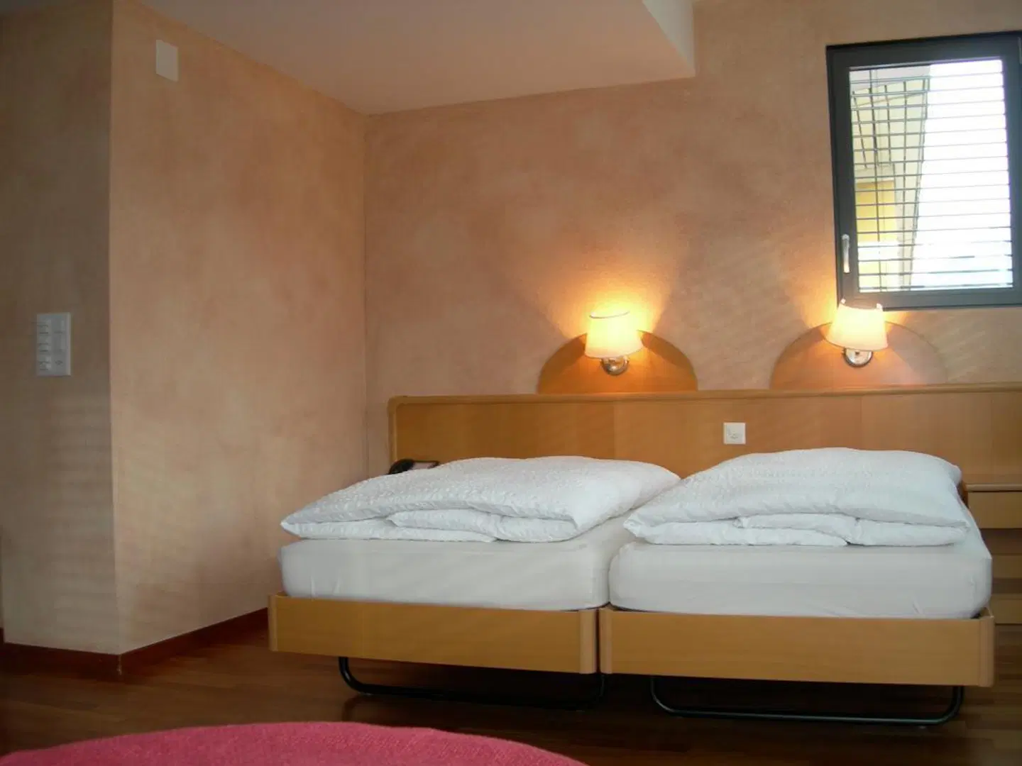 Crystal ROOM_EXAMPLE