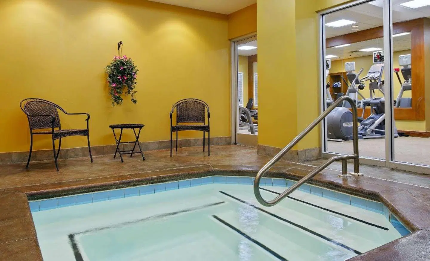 Embassy Suites by Hilton Nashville - at Vanderbilt Hallenbad