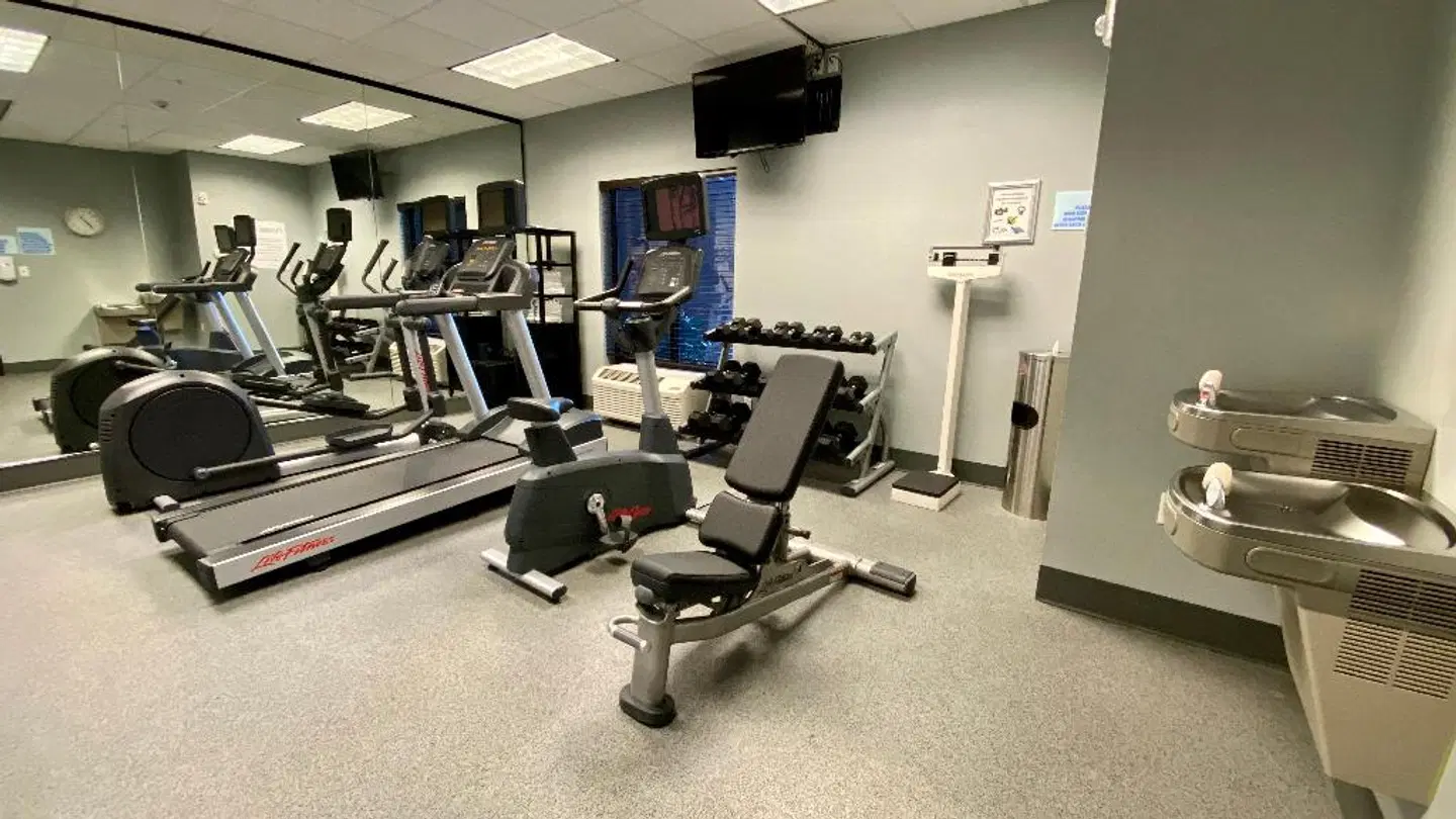 Holiday Inn Express & Suites Orlando East-UCF Area SPORTS_AND_LEISURE