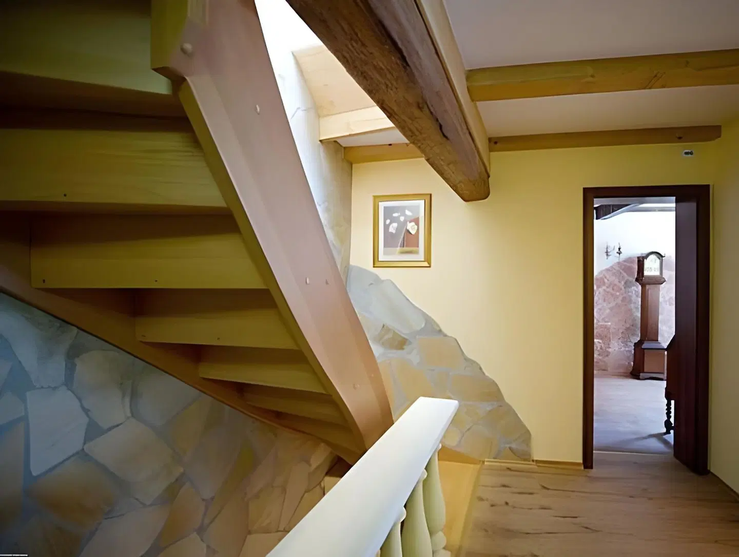 Kleine Villa Rose HEALTH_BEAUTY