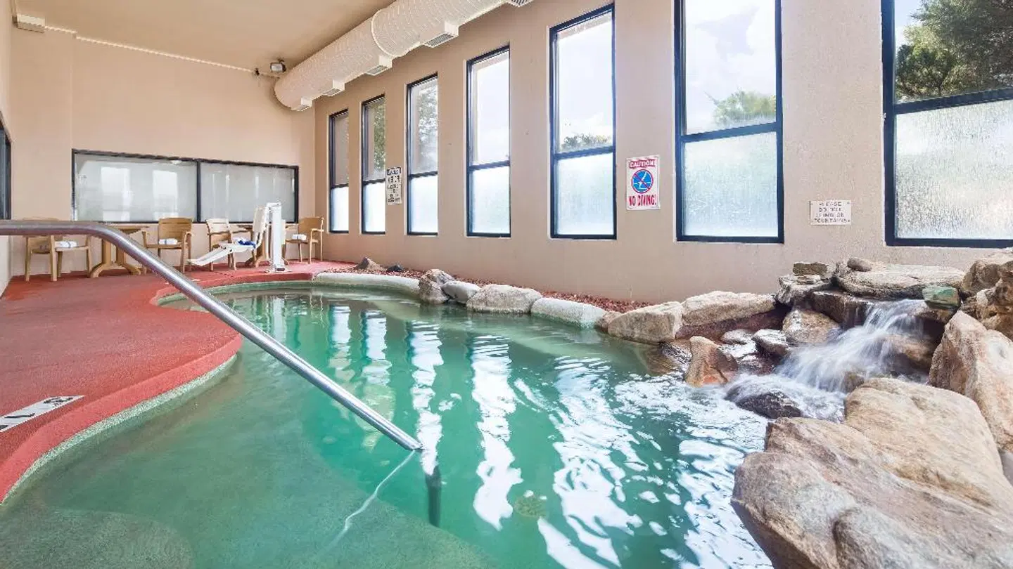 Best Western Turquoise Inn & Suites Hallenbad