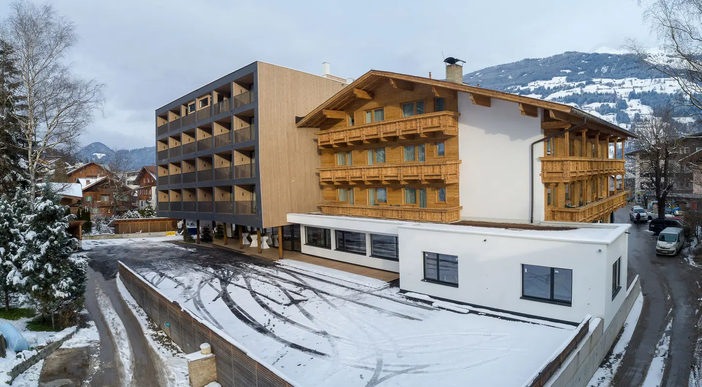 Kosis Sports Lifestyle Hotel EXTERIOR