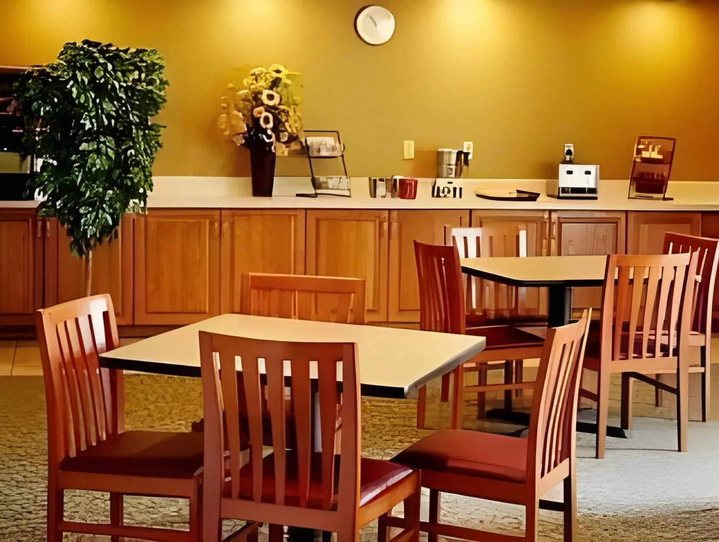 TownePlace Suites Sioux Falls Bar